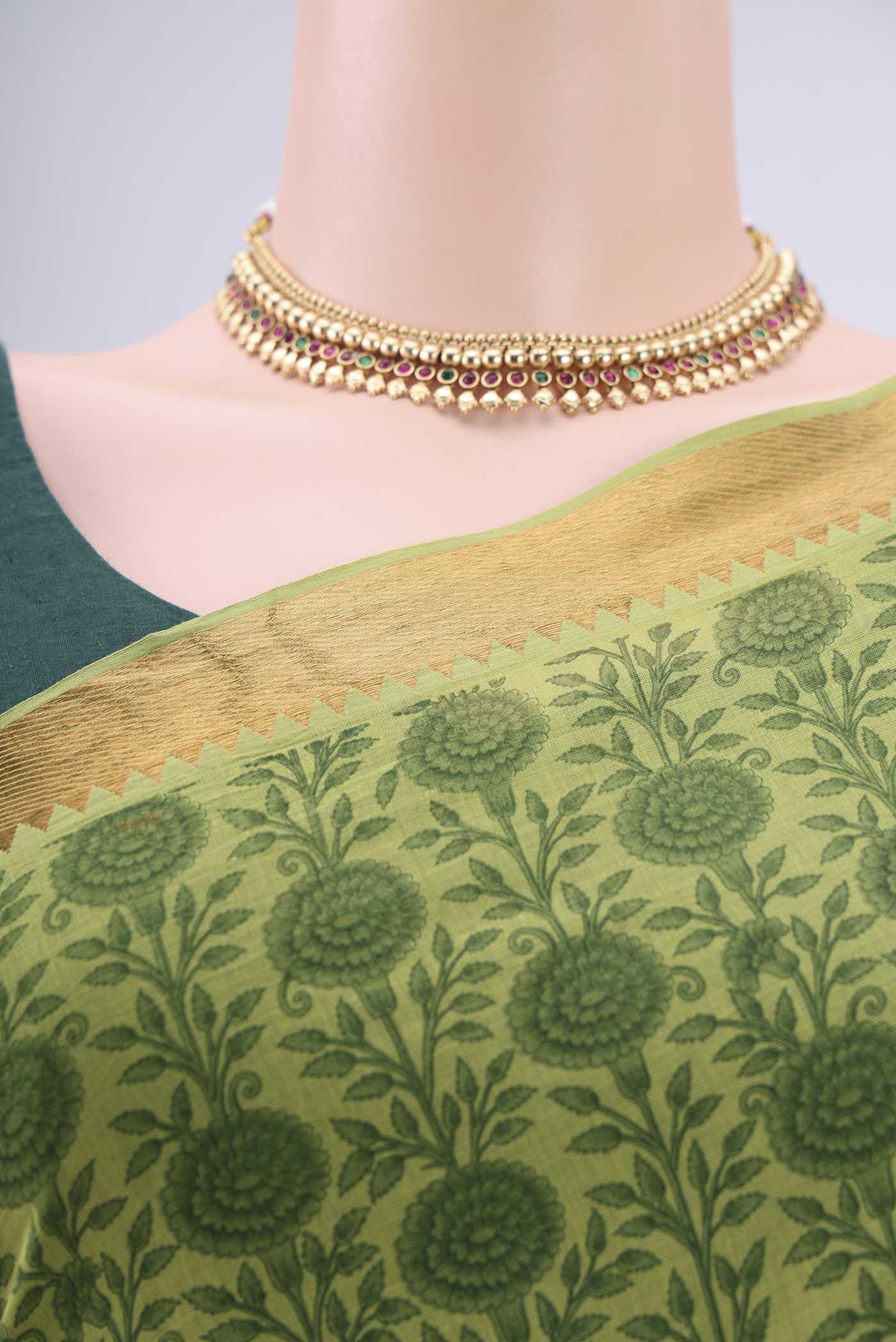 Border image of Green Mangalagiri Cotton Saree with Printed design on the body and Zari Border. 