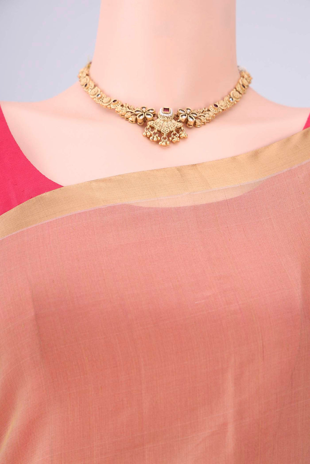 Border image of Beige Silk Cotton Saree with Zari Brocade on the body and Zari Border. 