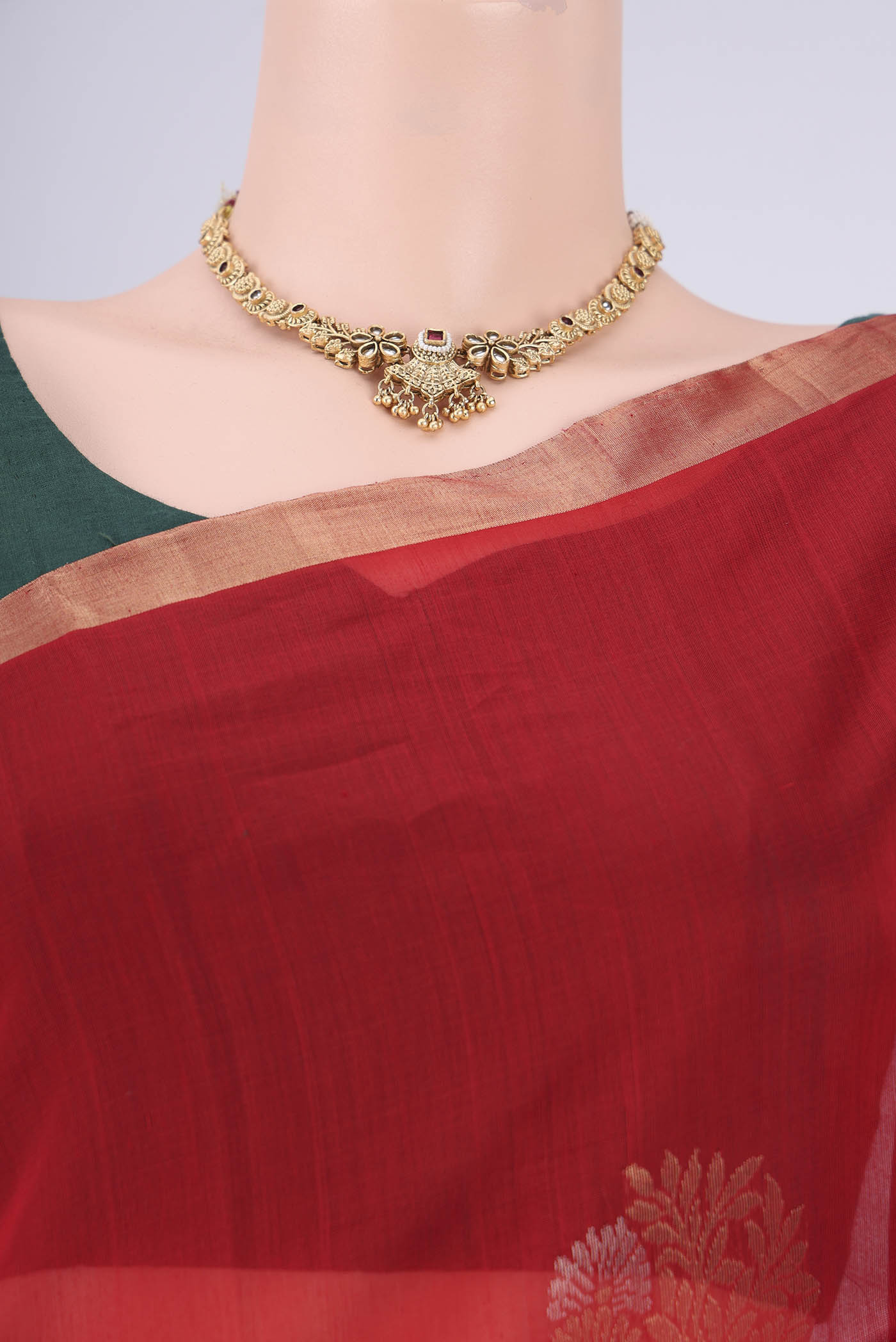 Border image of Red Silk Cotton Saree with Zari Brocade on the body and Zari Border. 