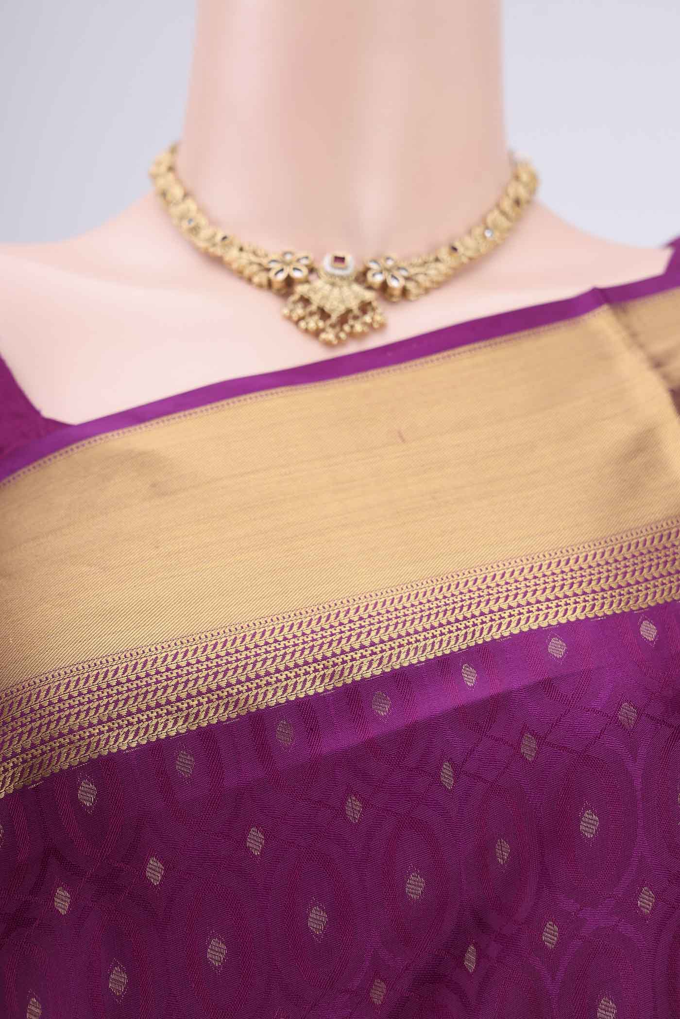 Border image of Magenta Baluchari Silk Saree with Jacquard With Zari Butta on the body and Zari Border. 