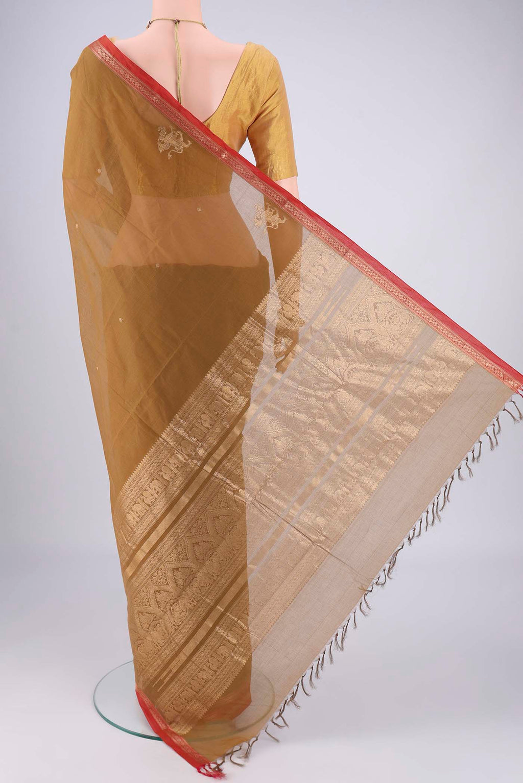 Flat view of Mehandi Green Kanchi Cotton Saree with Plain Body and Zari Border. 