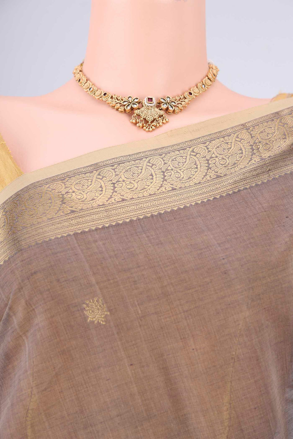 Border image of Grey Kanchi Cotton Saree with Plain Body and Zari Border. 