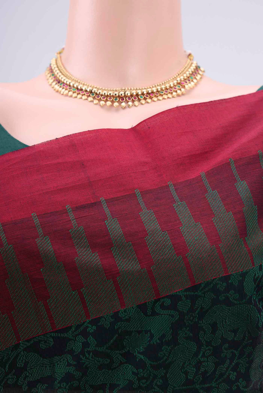Border image of Bottle Green Kanchi Cotton Saree with Jacquard design on the body and Thread Border. 