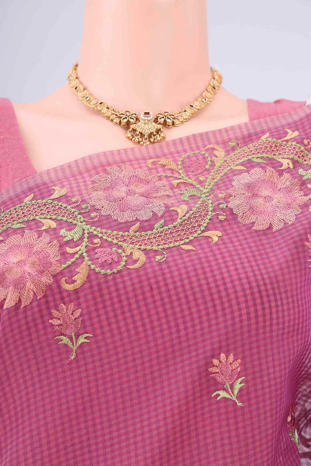 Border image of Magenta Blended Kota Cotton Saree with Embroidery on the body and Temple Border. 