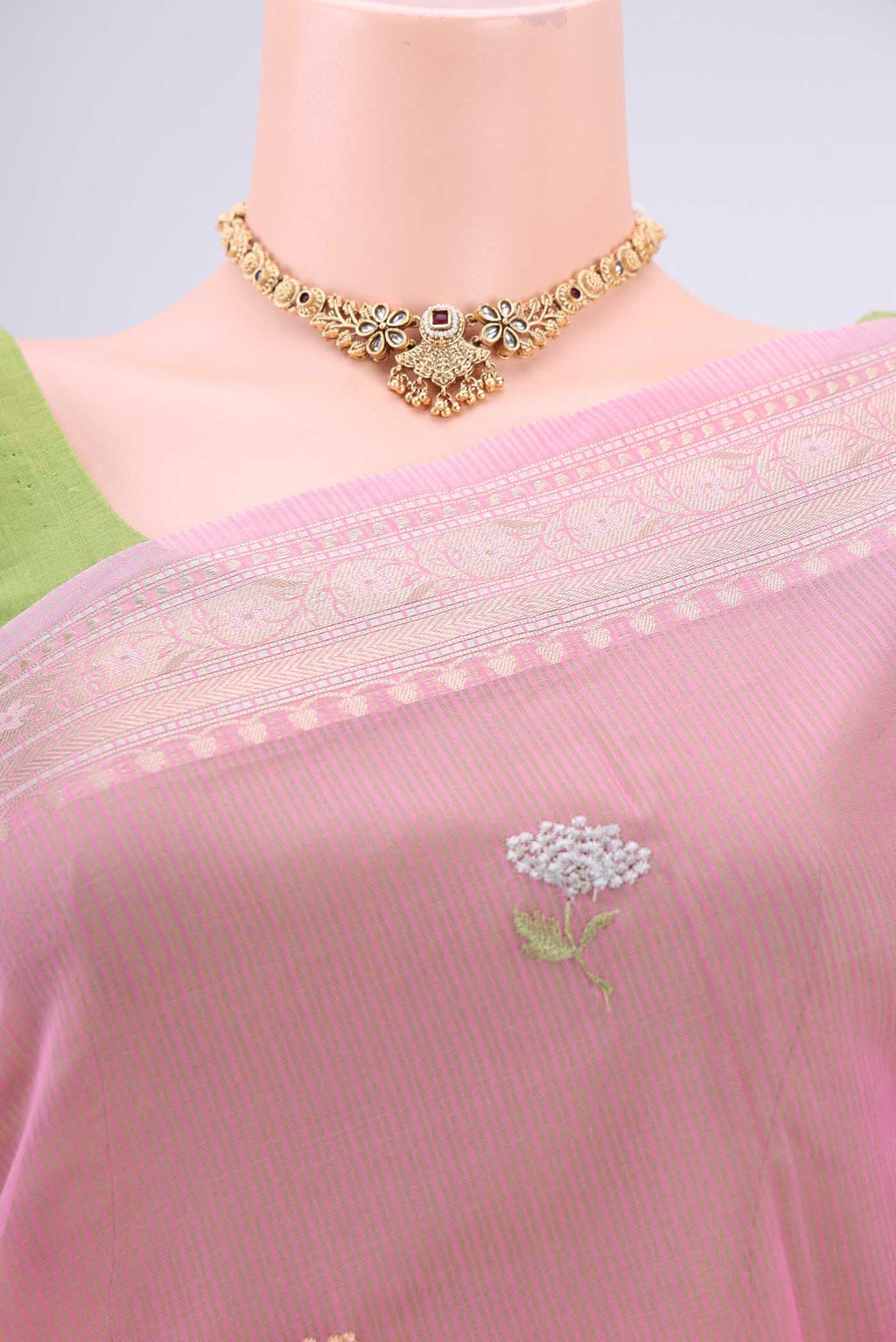 Border image of Rose pink Blended Kota Cotton Saree with Embroidery on the body and Zari Border. 