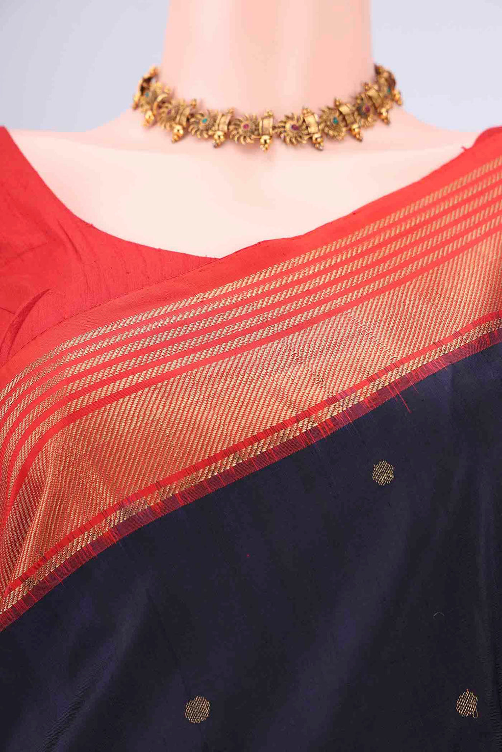 Border image of Navy Blue Pochampally Silk Saree with Zari Butta on the body and Zari Border. 