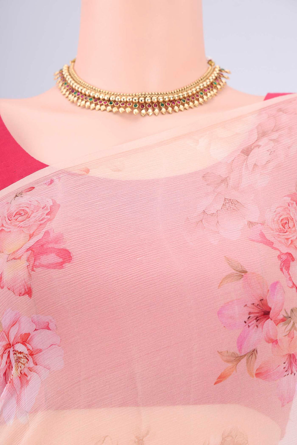 Border image of Peach Mysore Chiffon Saree with Floral Print on the body and Without Border. 