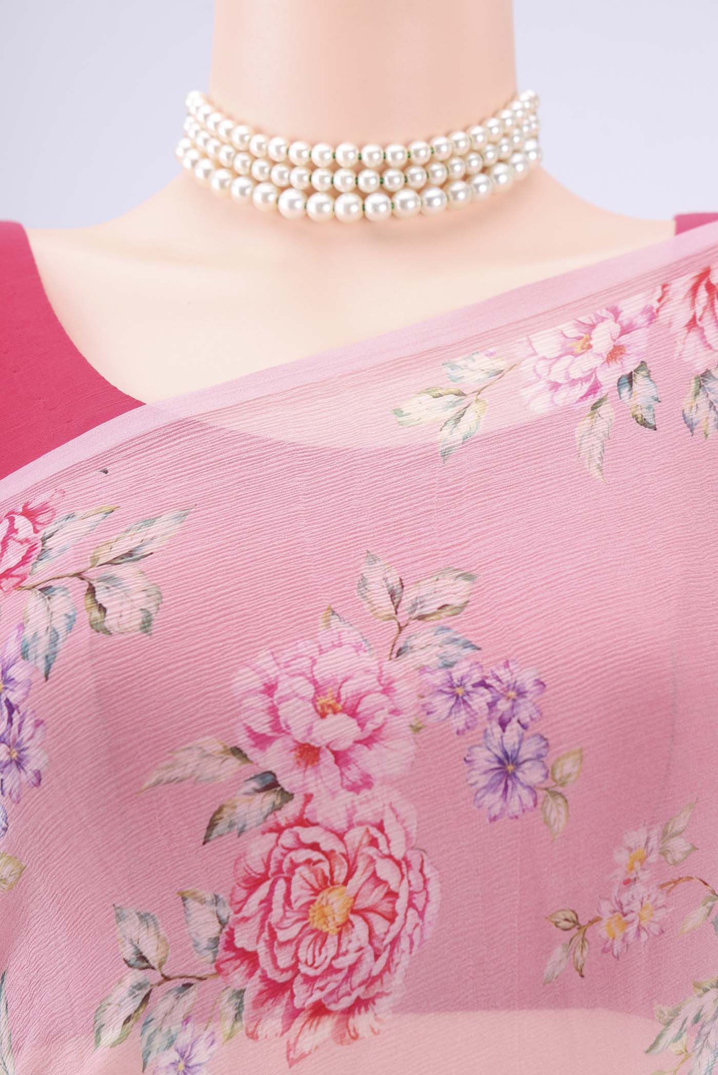 Border image of Rose pink Mysore Chiffon Saree with Floral Print on the body and Plain Border. 