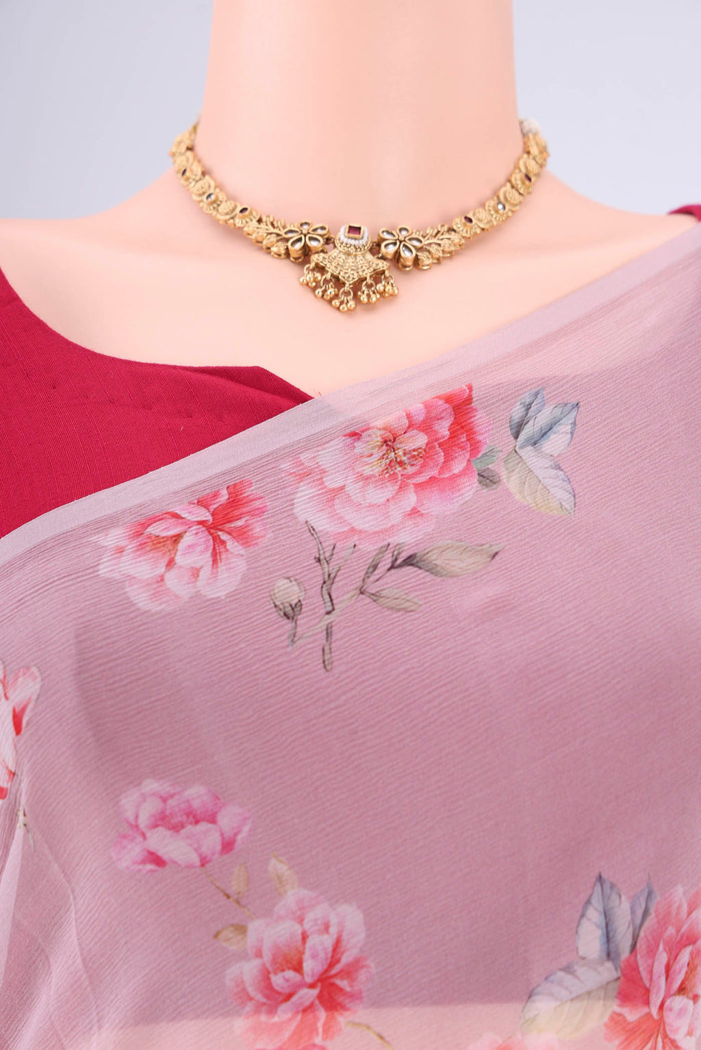 Border image of Mauve Mysore Chiffon Saree with Floral Print on the body and Plain Border. 