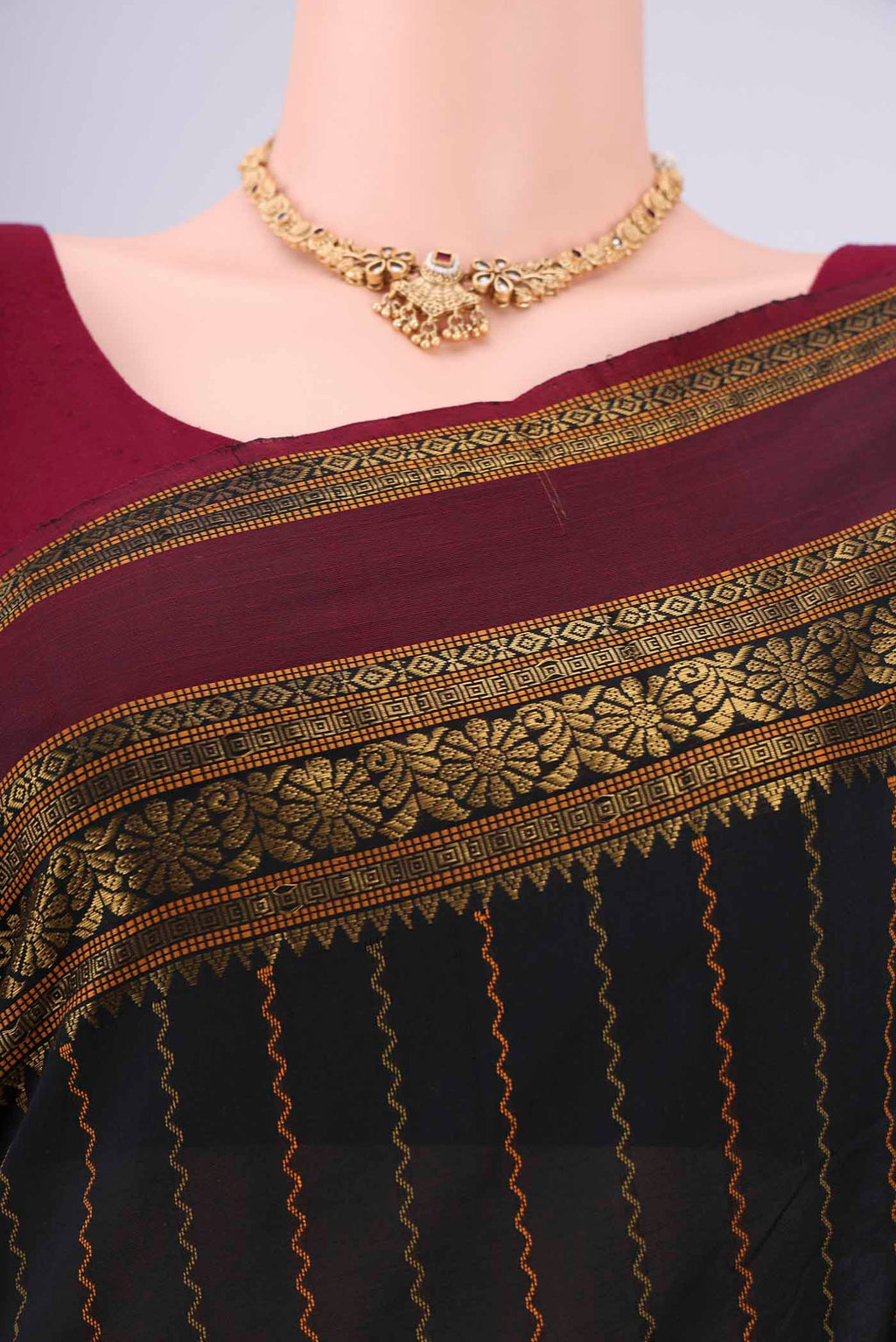 Border image of Black Blended Poly Cotton Saree with Veldhari on the body and Zari Border. 