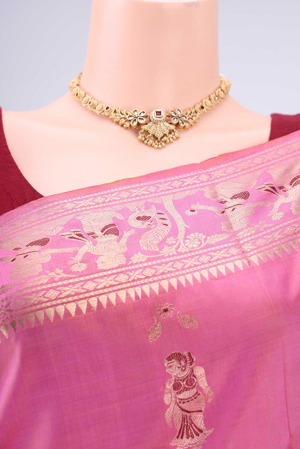 Border image of Pink Baluchari Silk Saree with Zari And Thread Butta on the body and Zari And Thread Border. 