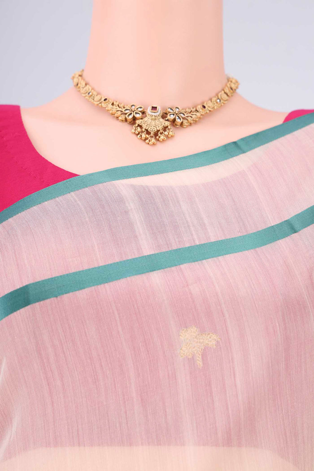 Border image of Off White Chanderi Silk Cotton Saree with Zari Butta on the body and Ganga Jamuna Border. 