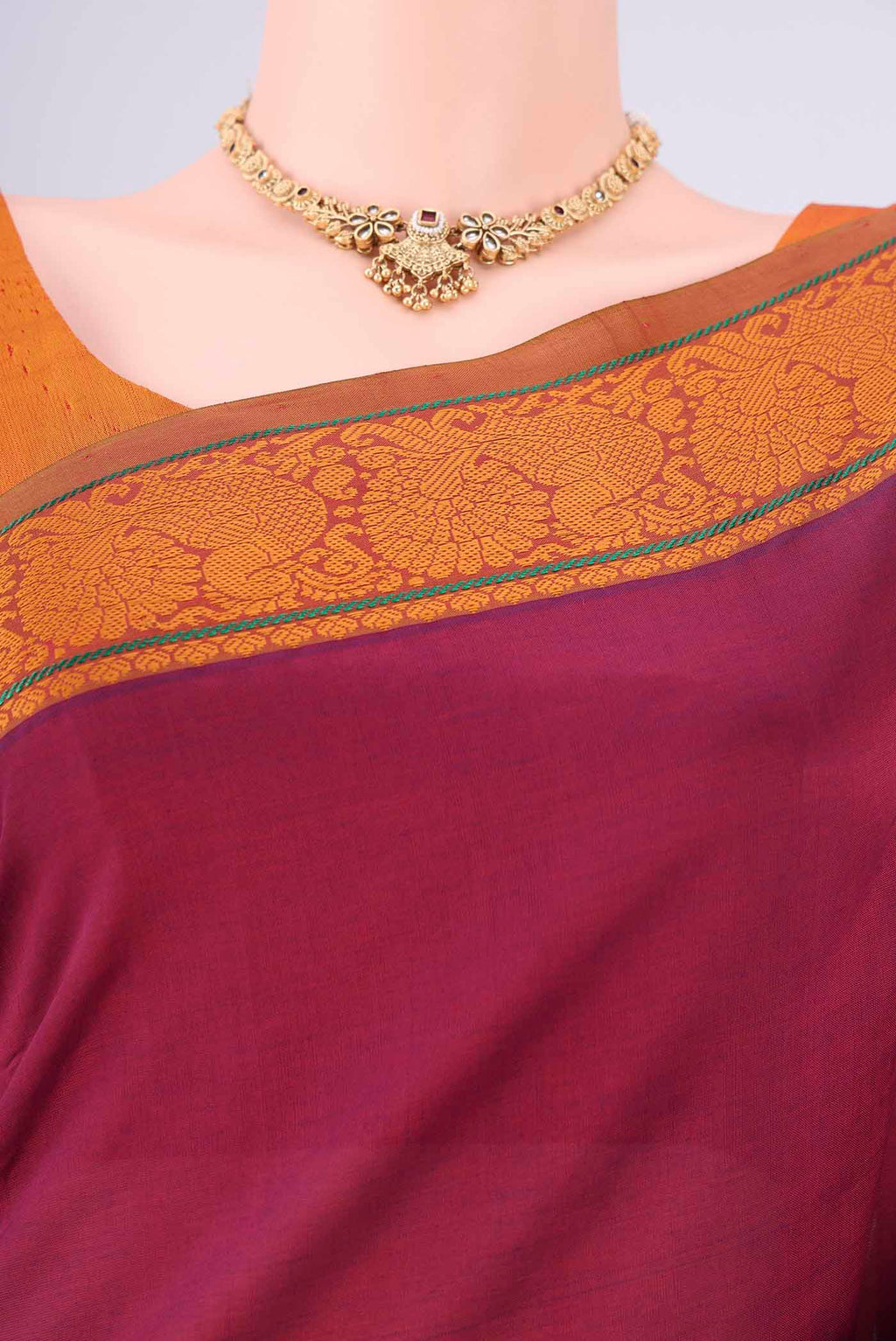 Border image of Magenta Blended Poly Cotton Saree with Plain Body and Thread Border. 