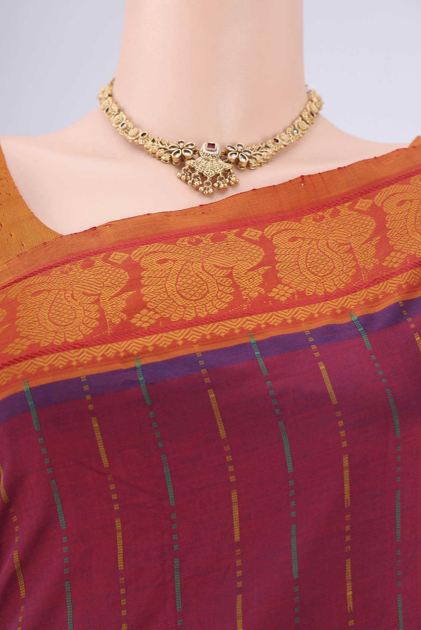 Border image of Magenta Blended Poly Cotton Saree with Stripes on the body and Thread Border. 