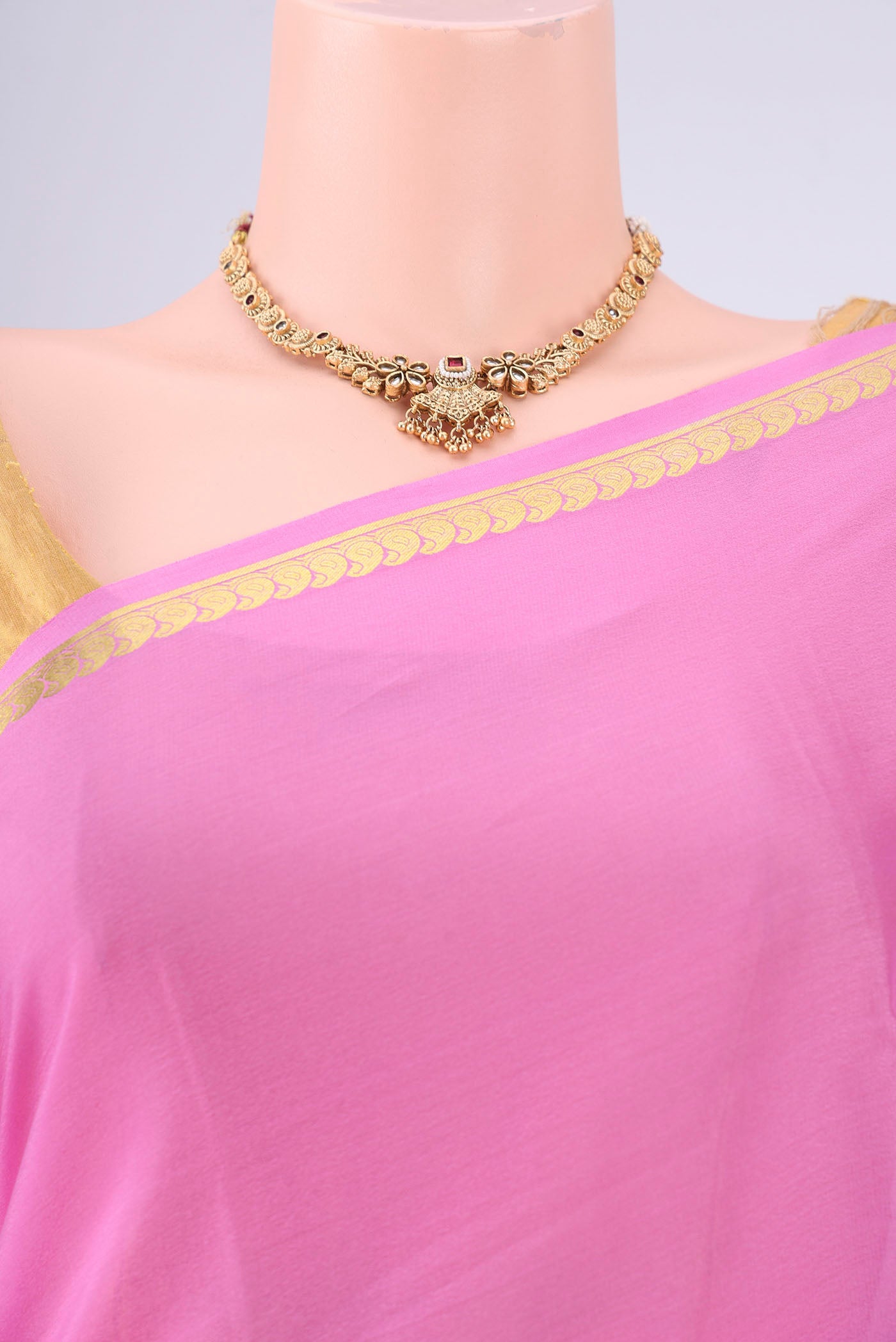 Border image of Rose pink Mysore Crepe Saree with Plain Body and Zari Border. 