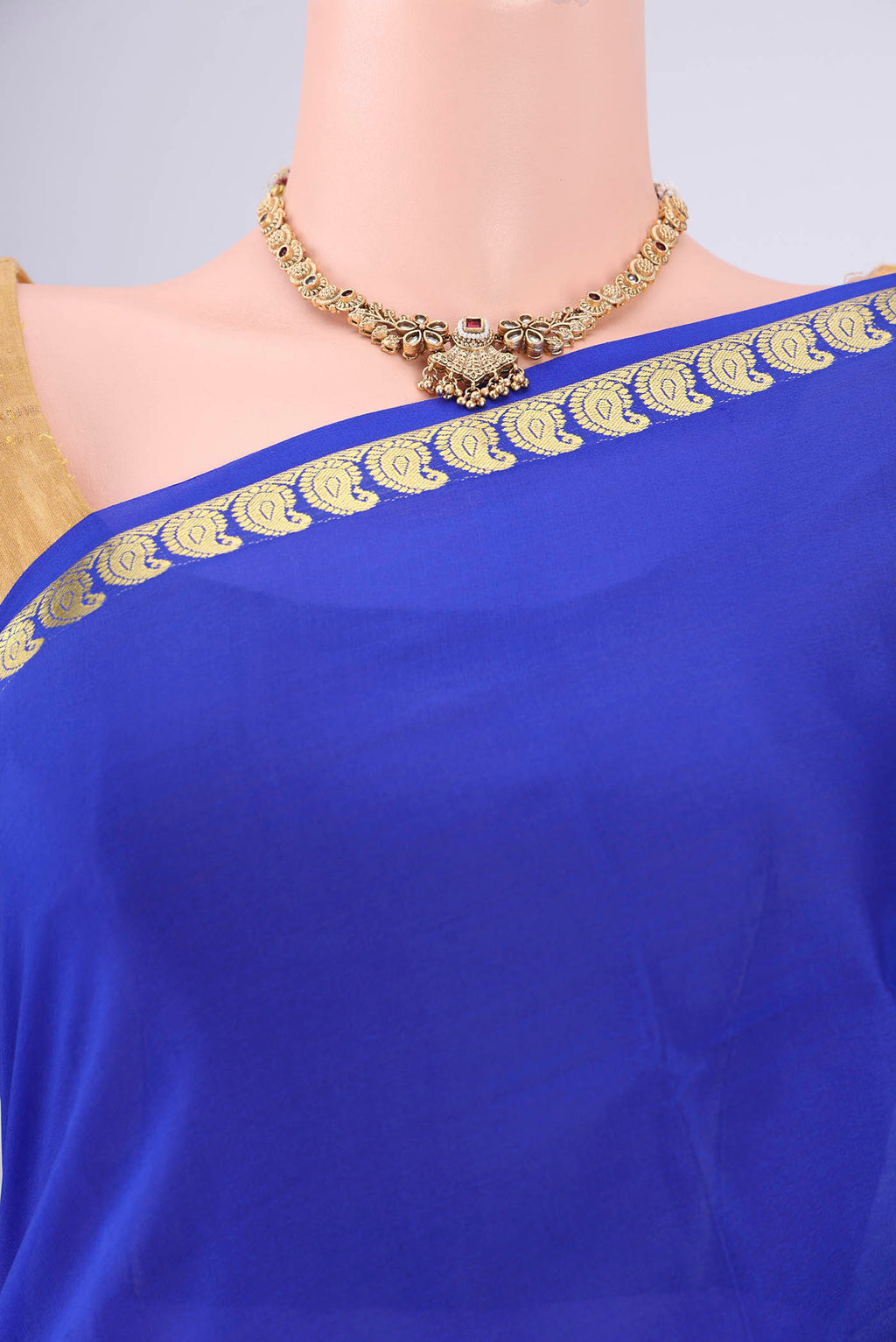 Border image of Royal Blue Mysore Crepe Saree with Plain Body and Zari Border. 