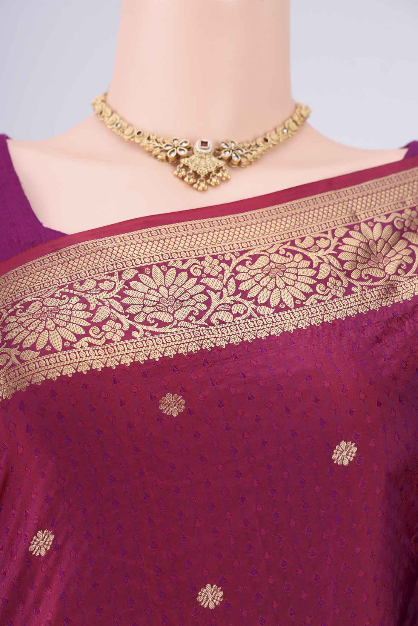 Border image of Magenta Dual Tone Blended Bangalore Silk Saree with Jacquard With Zari Butta on the body and Zari Border. 