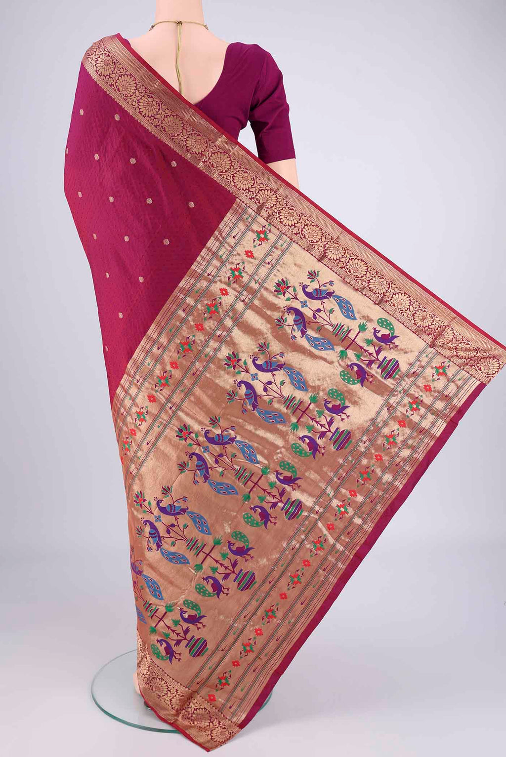 Flat view of Magenta Dual Tone Blended Bangalore Silk Saree with Jacquard With Zari Butta on the body and Zari Border. 