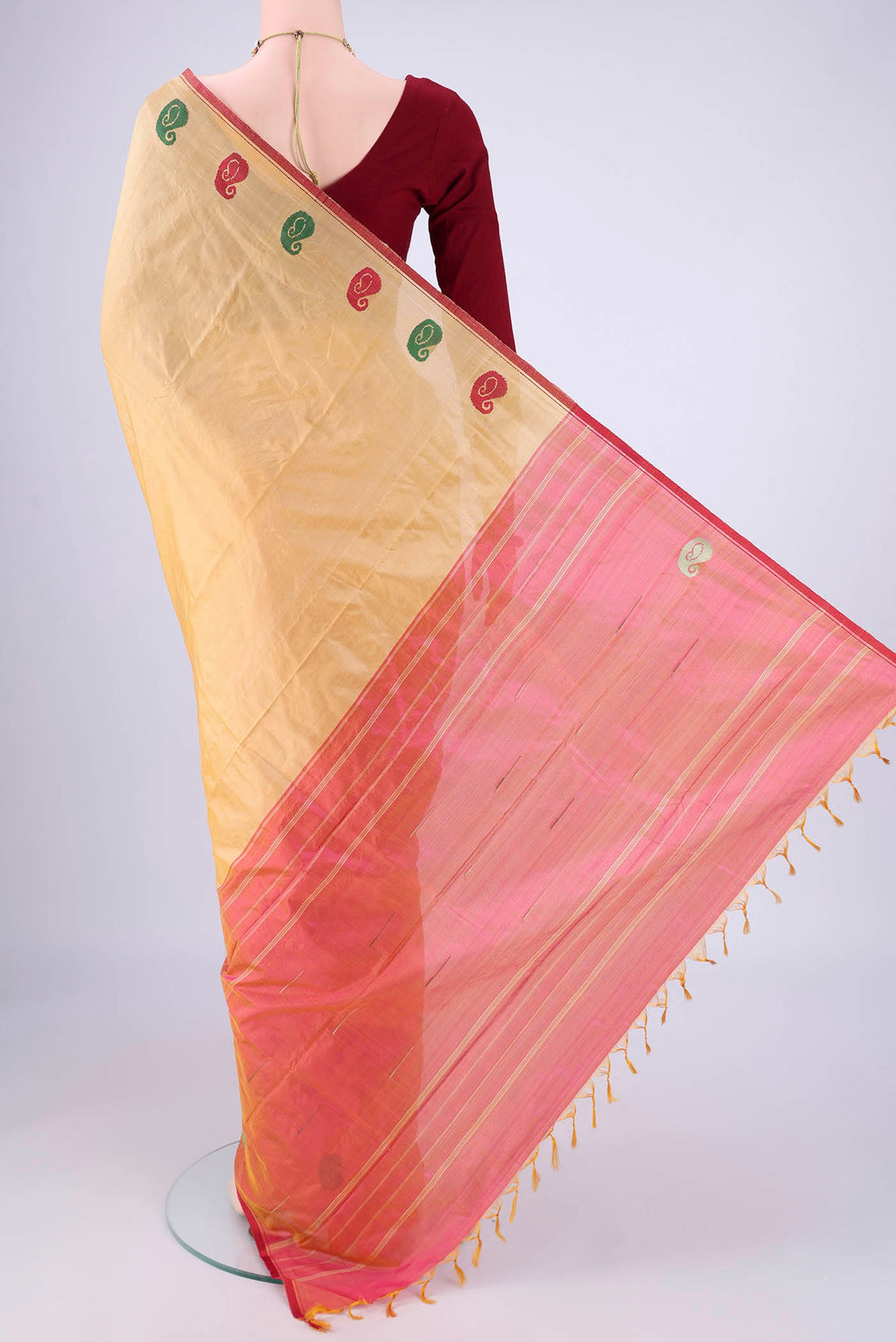 Flat view of Sandal Kanchipuram Silk Saree with Plain Body and Thread Border. 