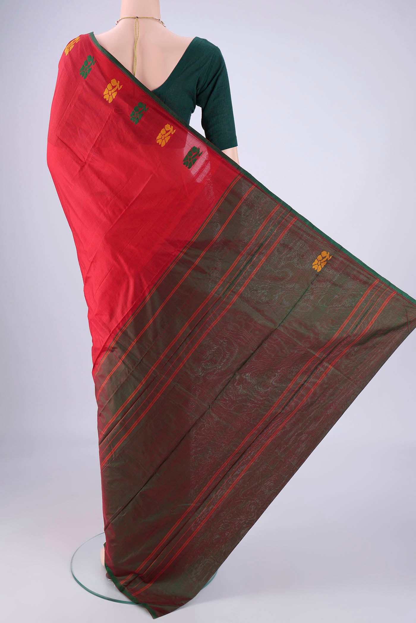 Flat view of Red Kanchipuram Silk Saree with Plain Body and Thread Border. 
