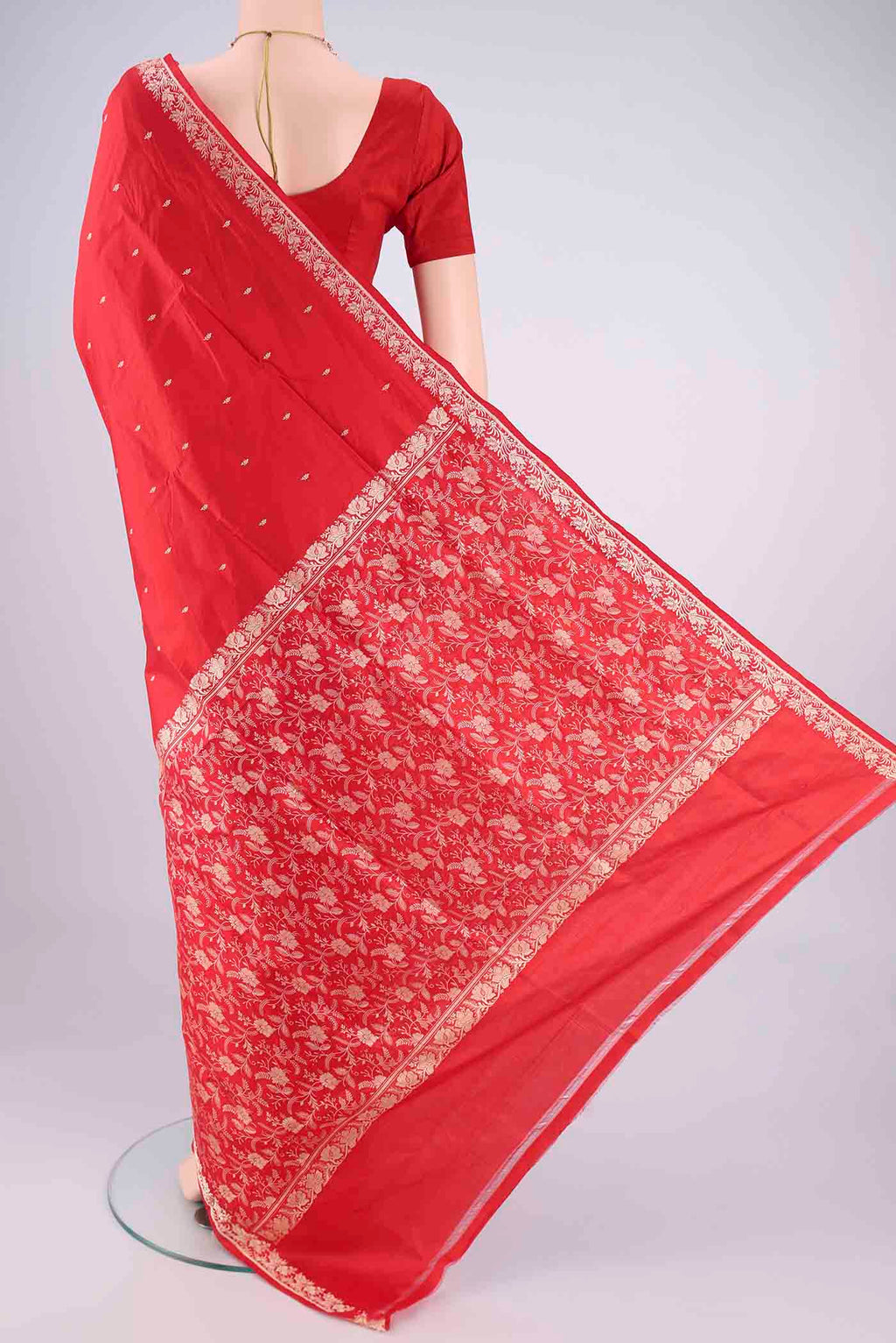 Flat view of Red Banarasi Silk Saree with Thread Butta on the body and Thread Border. 