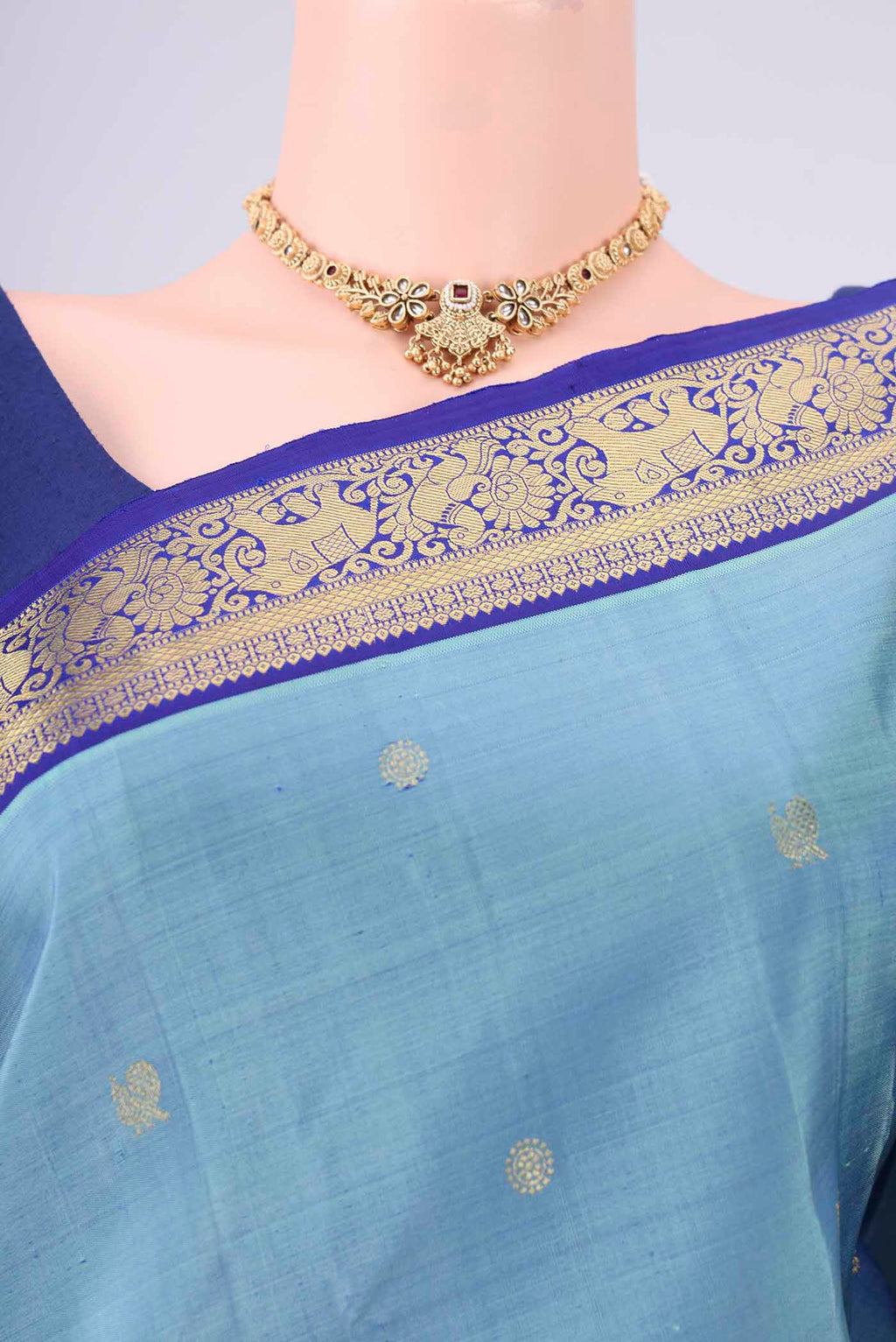 Border image of Pure Silk Pure Zari Sky Blue Kanchipuram Saree with Zari Butta on the body and Zari Border. 