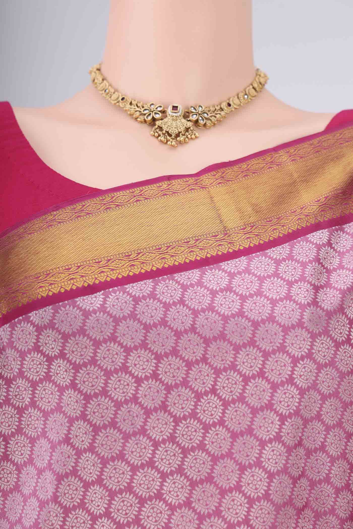 Border image of Rose pink Kanjivaram Silk Saree with Jacquard With Zari Butta on the body and Zari Border. 