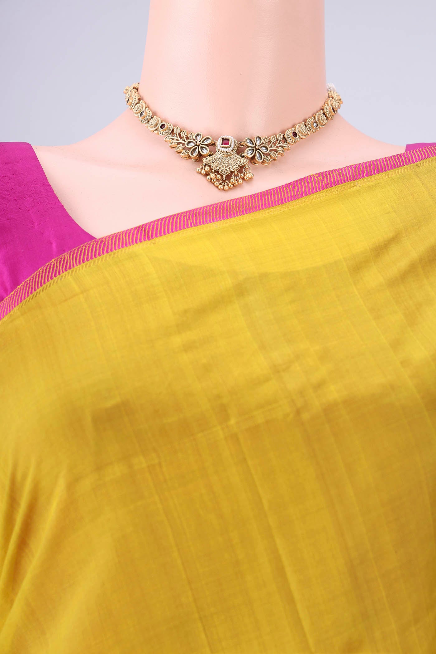 Border image of Acid Green Kanchipuram Silk Saree with Plain Body and Zari And Thread Border. 