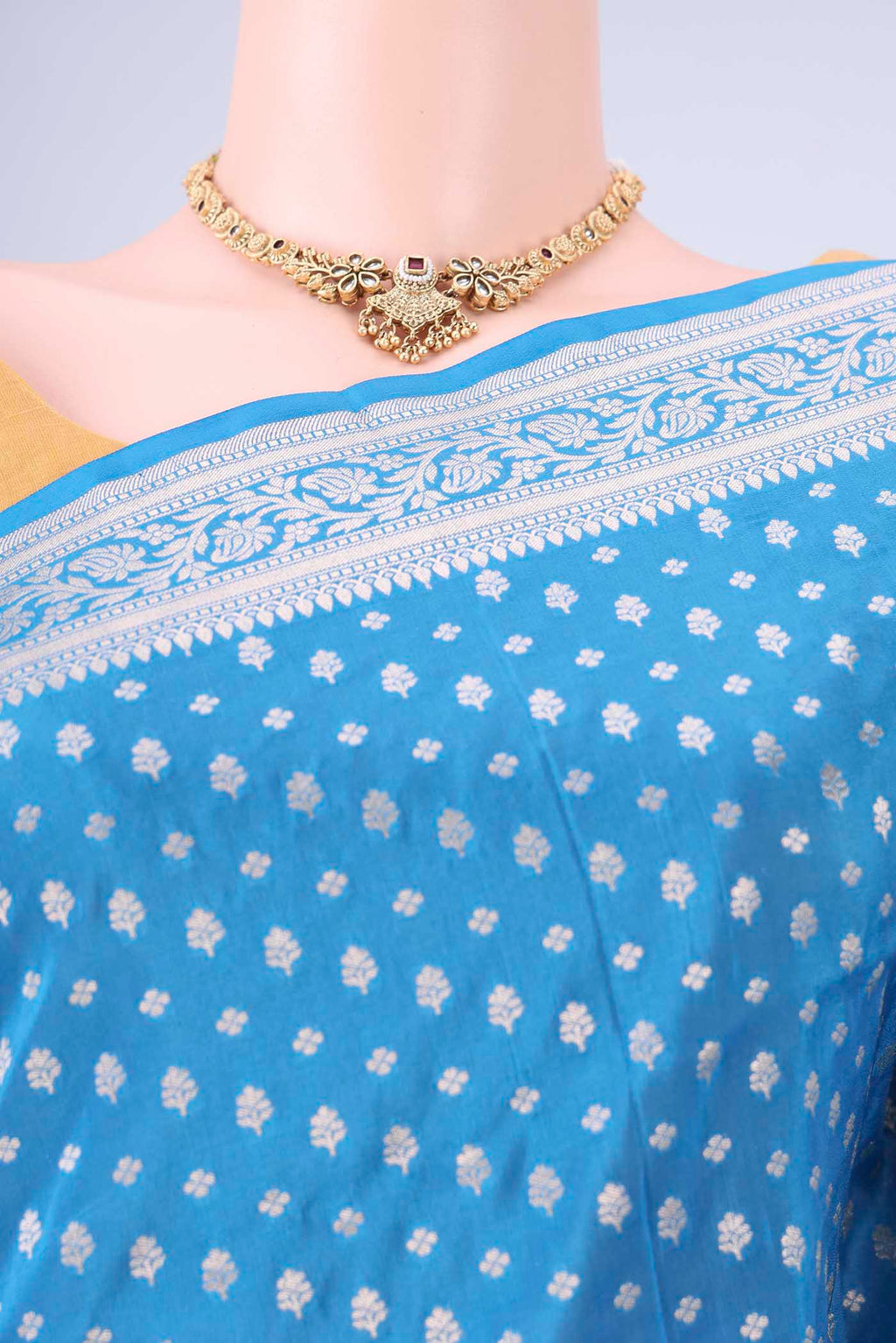 Border image of Electric Blue Banarasi Silk Saree with Zari Butta on the body and Zari Border. 