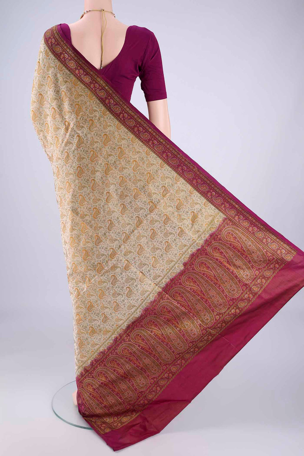 Flat view of Beige Banarasi Tanchoi Silk Saree with Jacquard design on the body and Thread Border. 