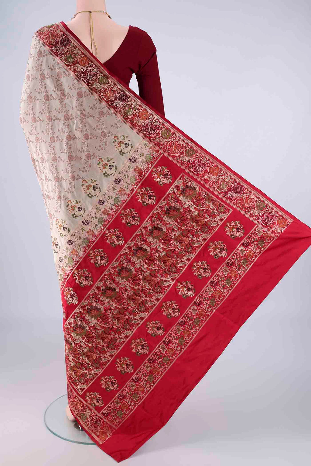 Flat view of Beige Banarasi Jamavar Saree with Thread Brocade on the body and Zari Border. 