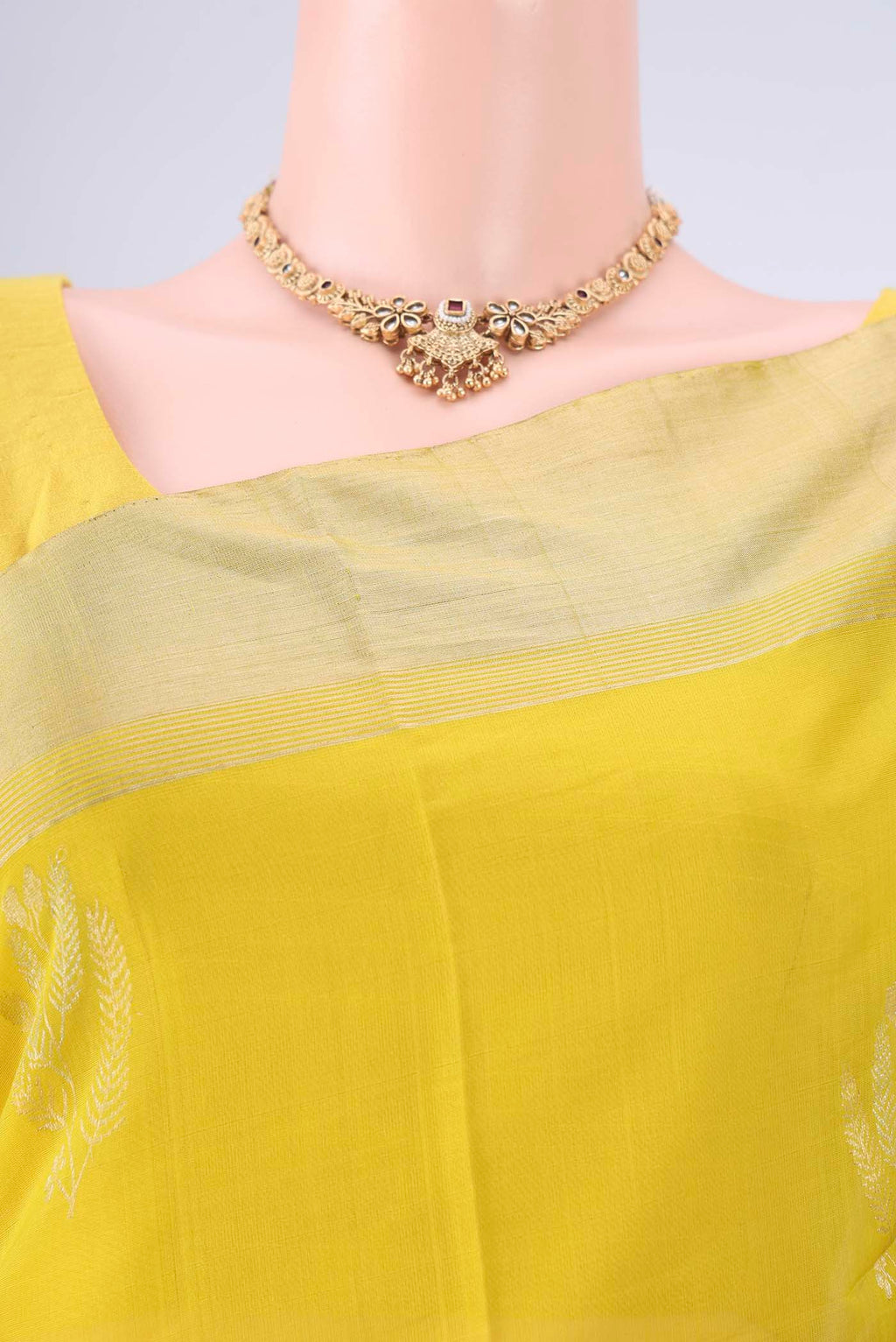 Border image of Acid Green Kora Cotton Saree with Zari Butta on the body and Zari Border. 