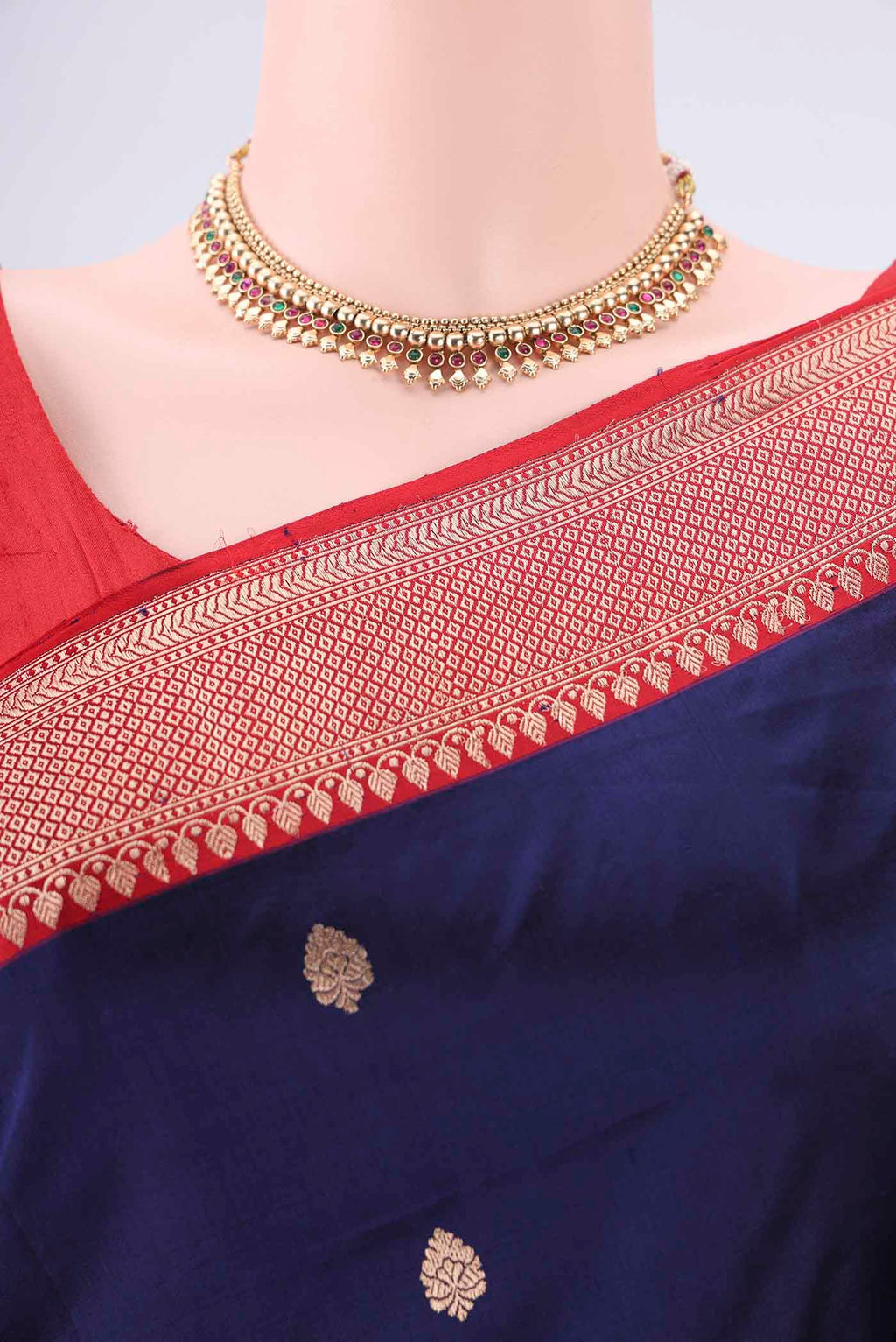 Border image of Navy Blue Dual Tone Banarasi Katan Silk Saree with Zari Butta on the body and Zari Border. 