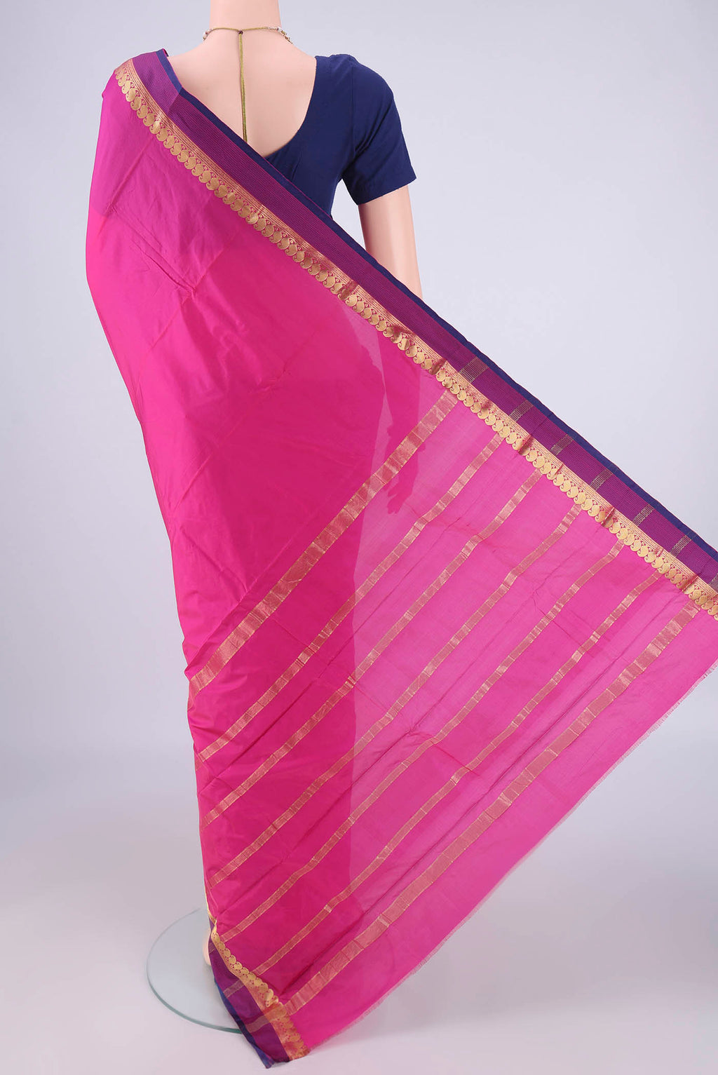 Flat view of Pink Blended Bangalore Silk Saree with Plain Body and Zari Border. 