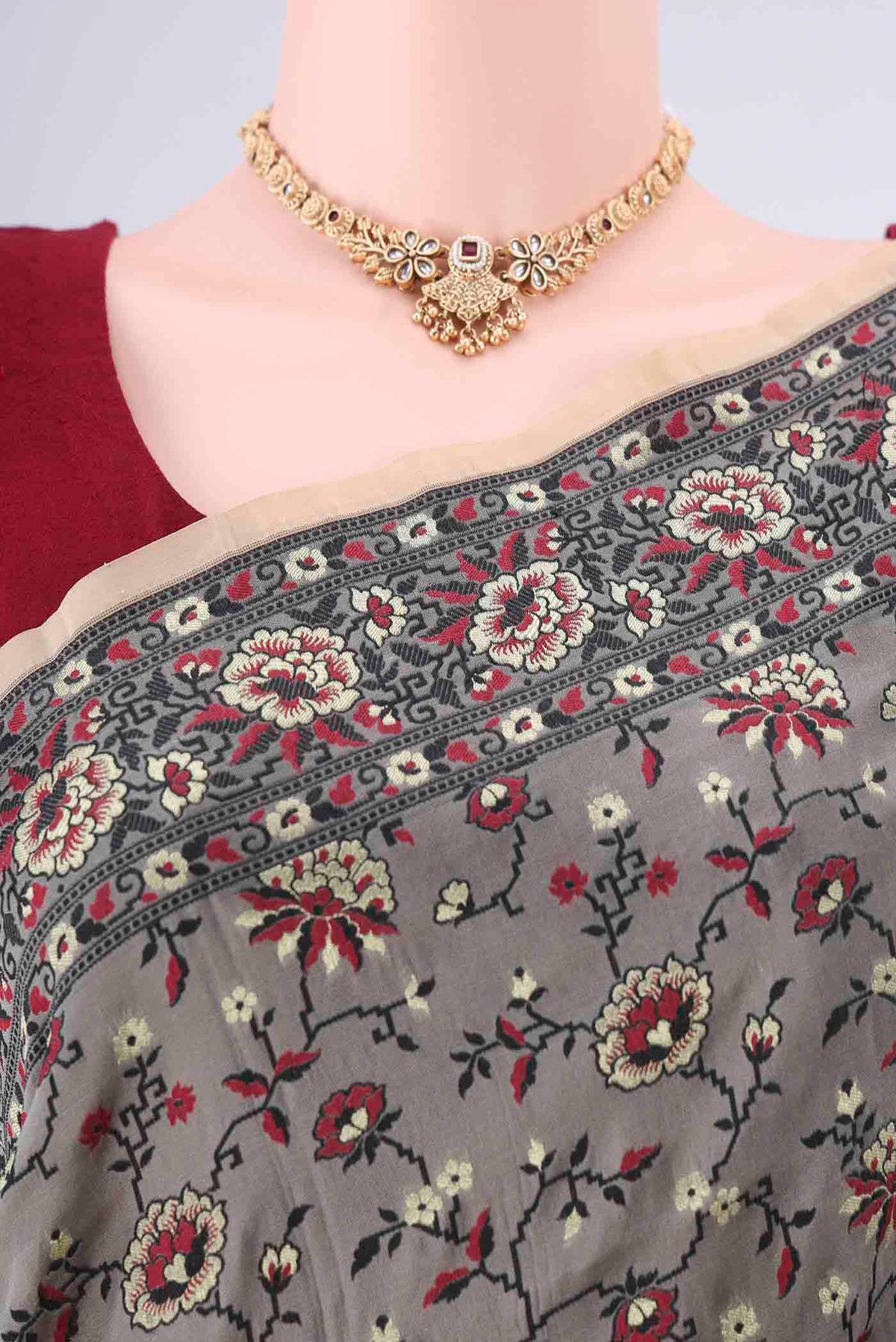 Border image of Pure Silk Davys Grey Banarasi Saree with Zari And Thread Butta on the body and Zari Border. 