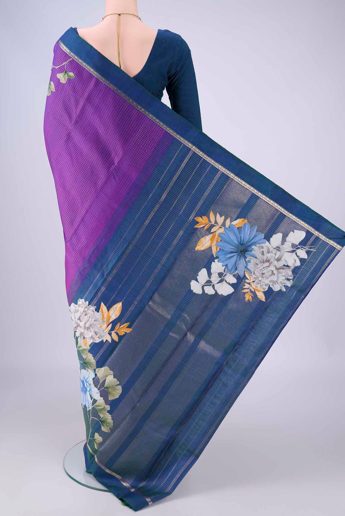 Flat view of Purple Kanchipuram Silk Saree with Checked design on the body and Zari Border. 