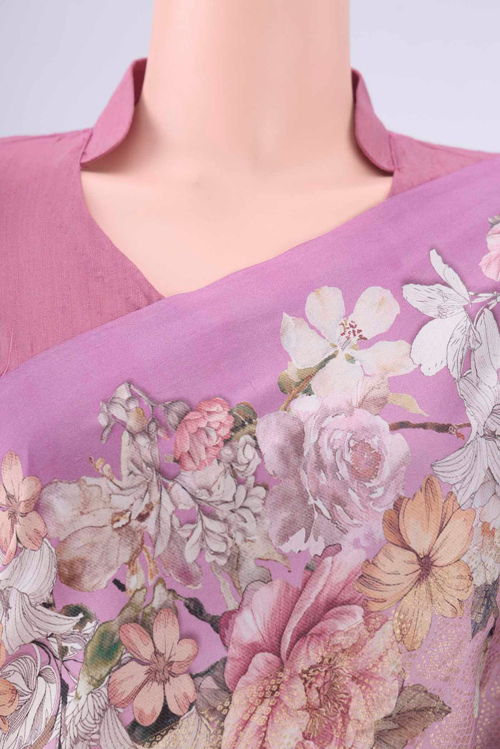 Border image of Pink Banarasi Silk Saree with Zari Brocade on the body and Printed Border. 