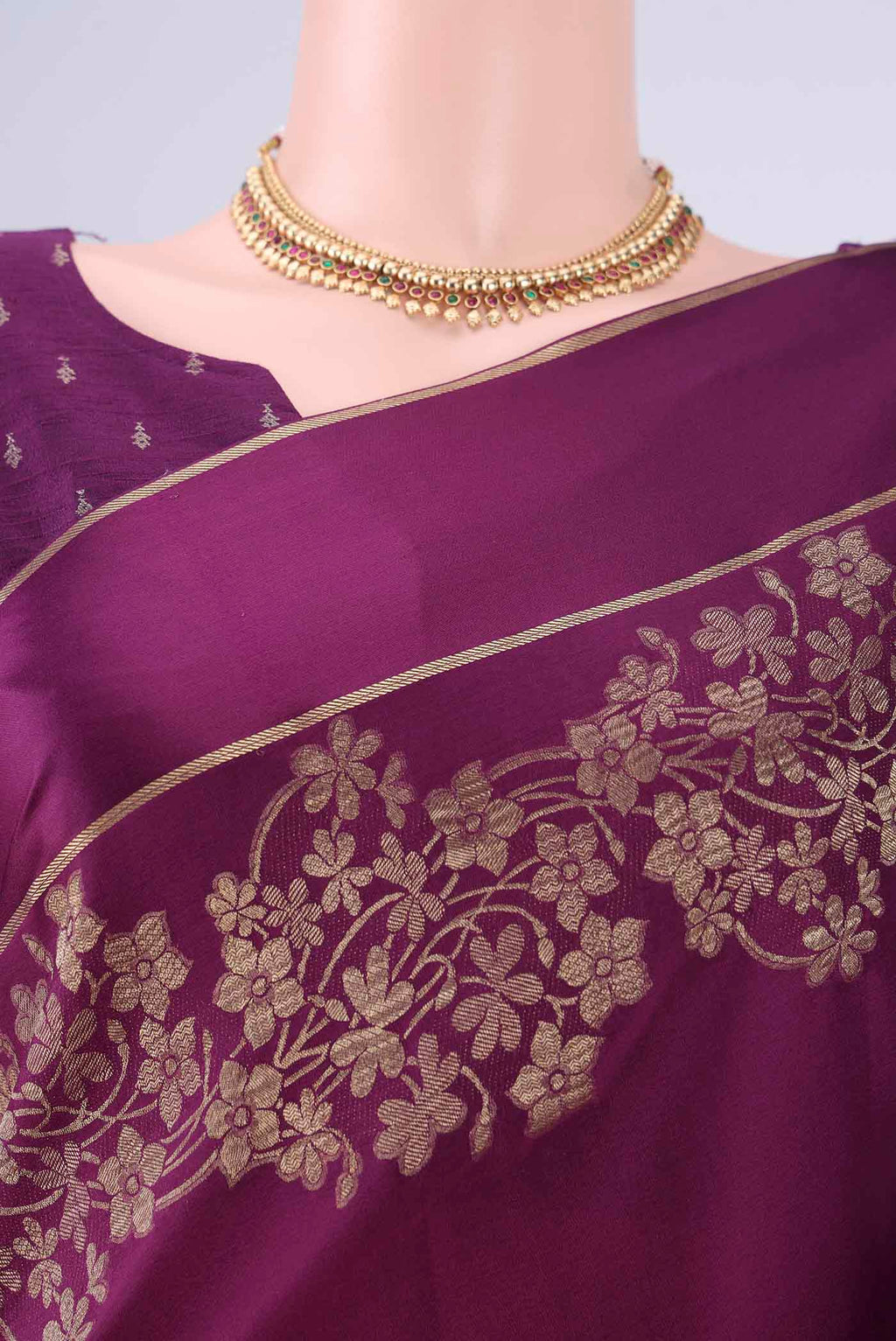 Border image of Purple Mysore Crepe Saree with Plain Body and Zari Border. 