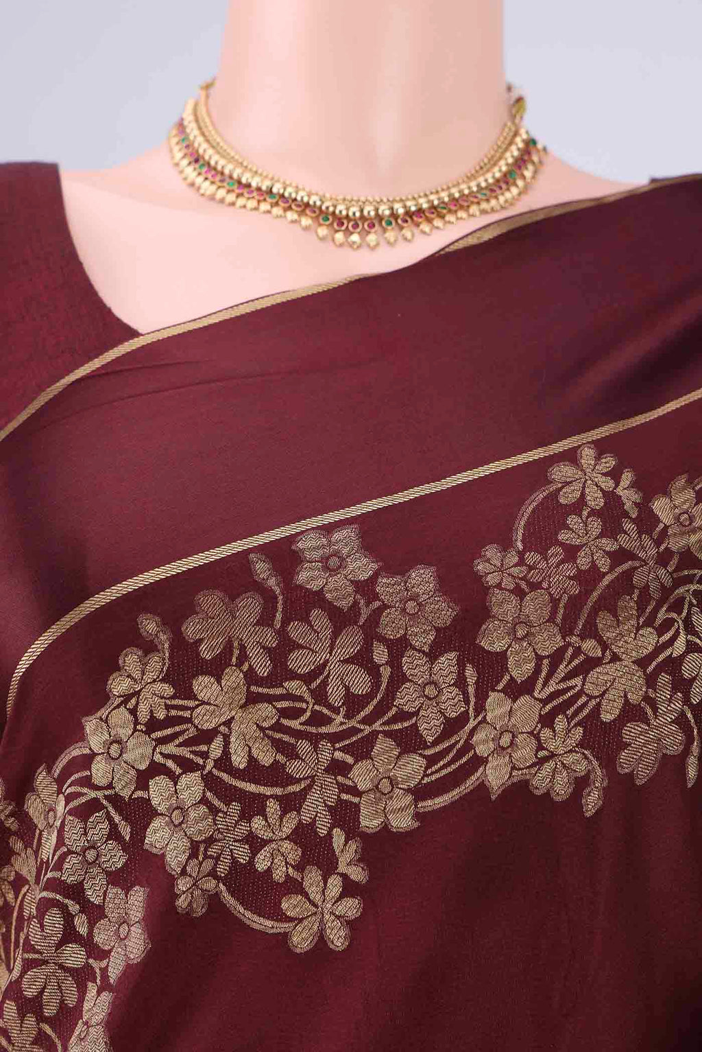 Border image of Maroon Mysore Crepe Saree with Plain Body and Zari Border. 