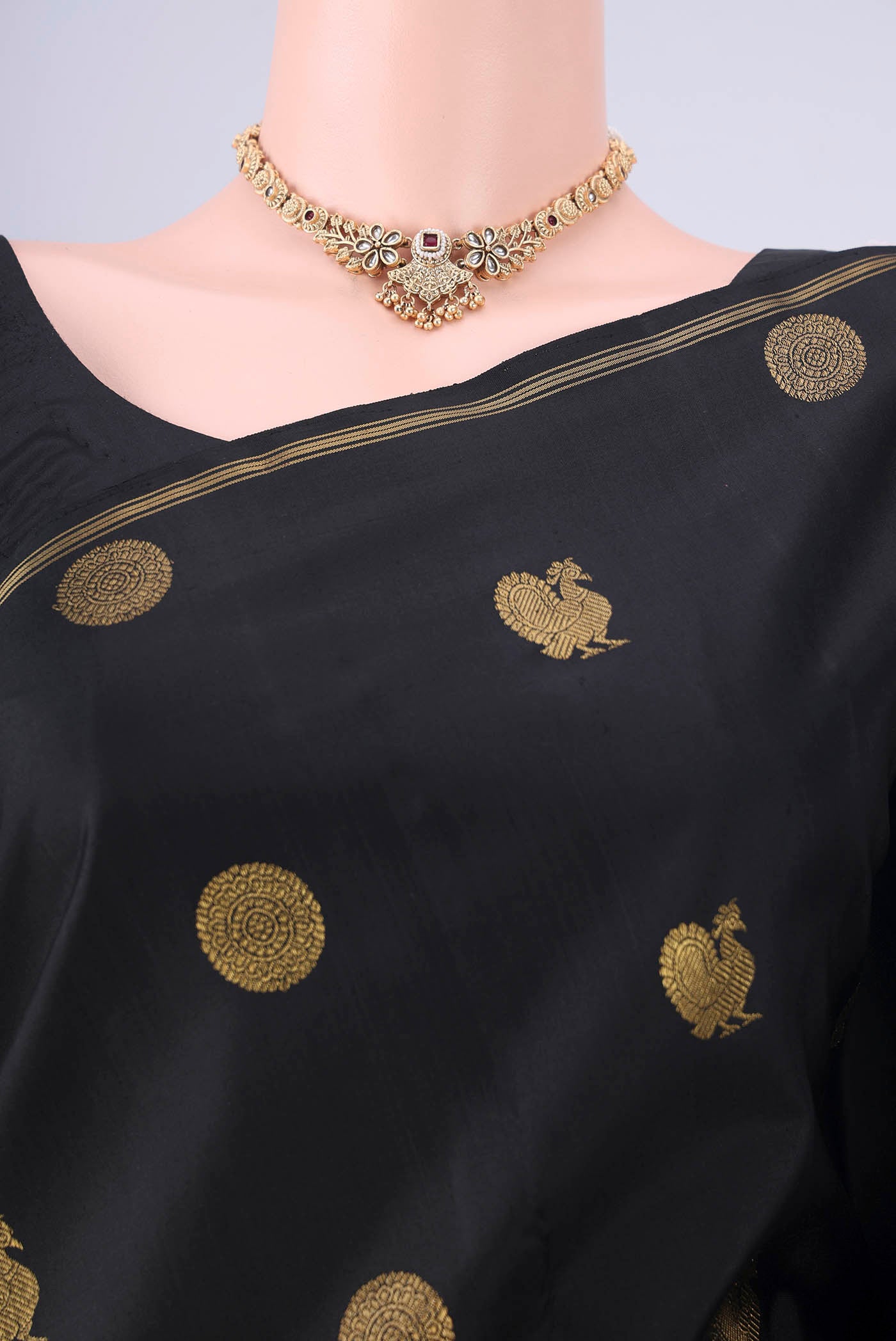Border image of Multi Color Kanjivaram Silk Saree with Zari Butta on the body and Zari Border. 