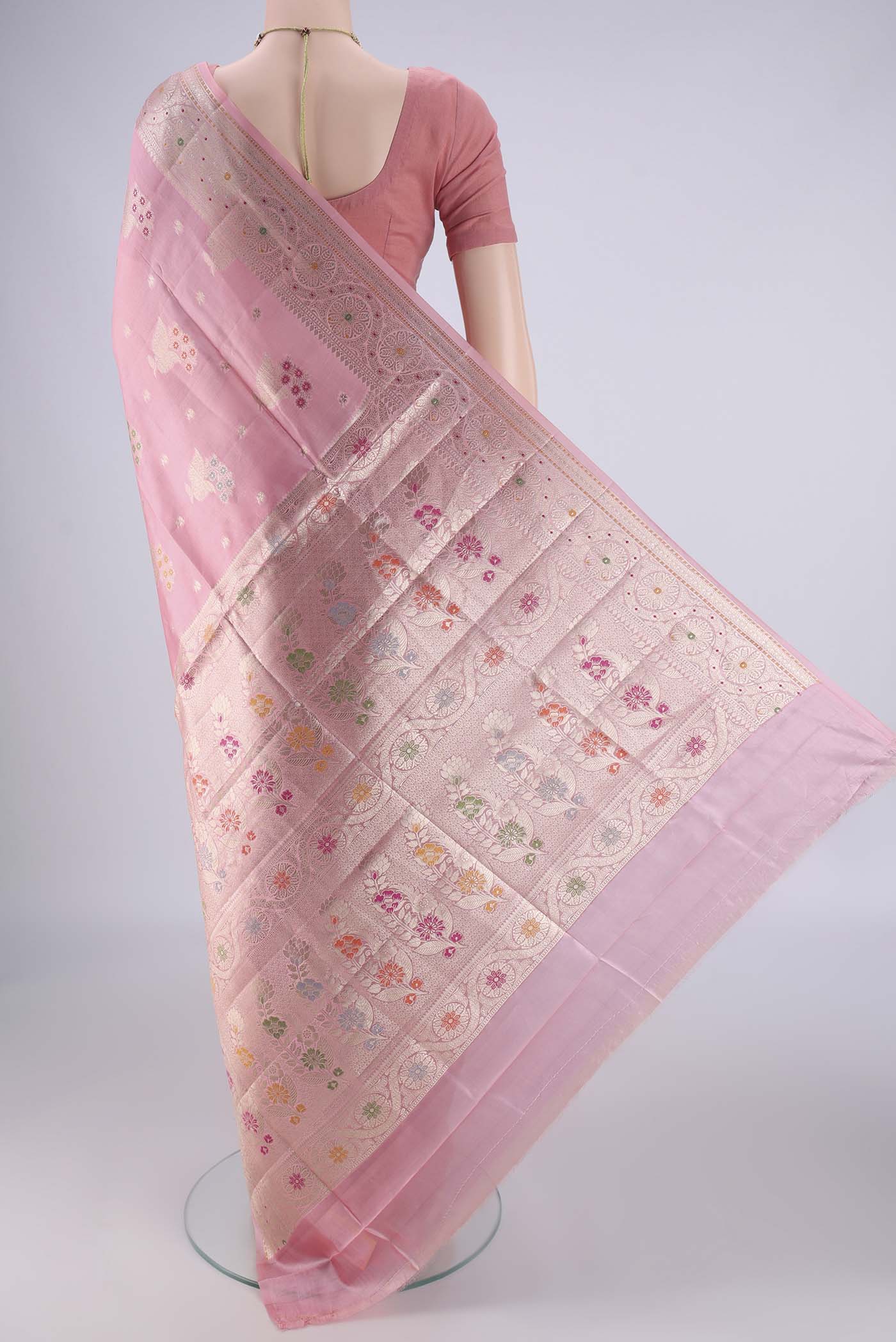 Flat view of Rose pink Banarasi Raw Silk Saree with Zari And Thread Butta on the body and Zari And Thread Border. 