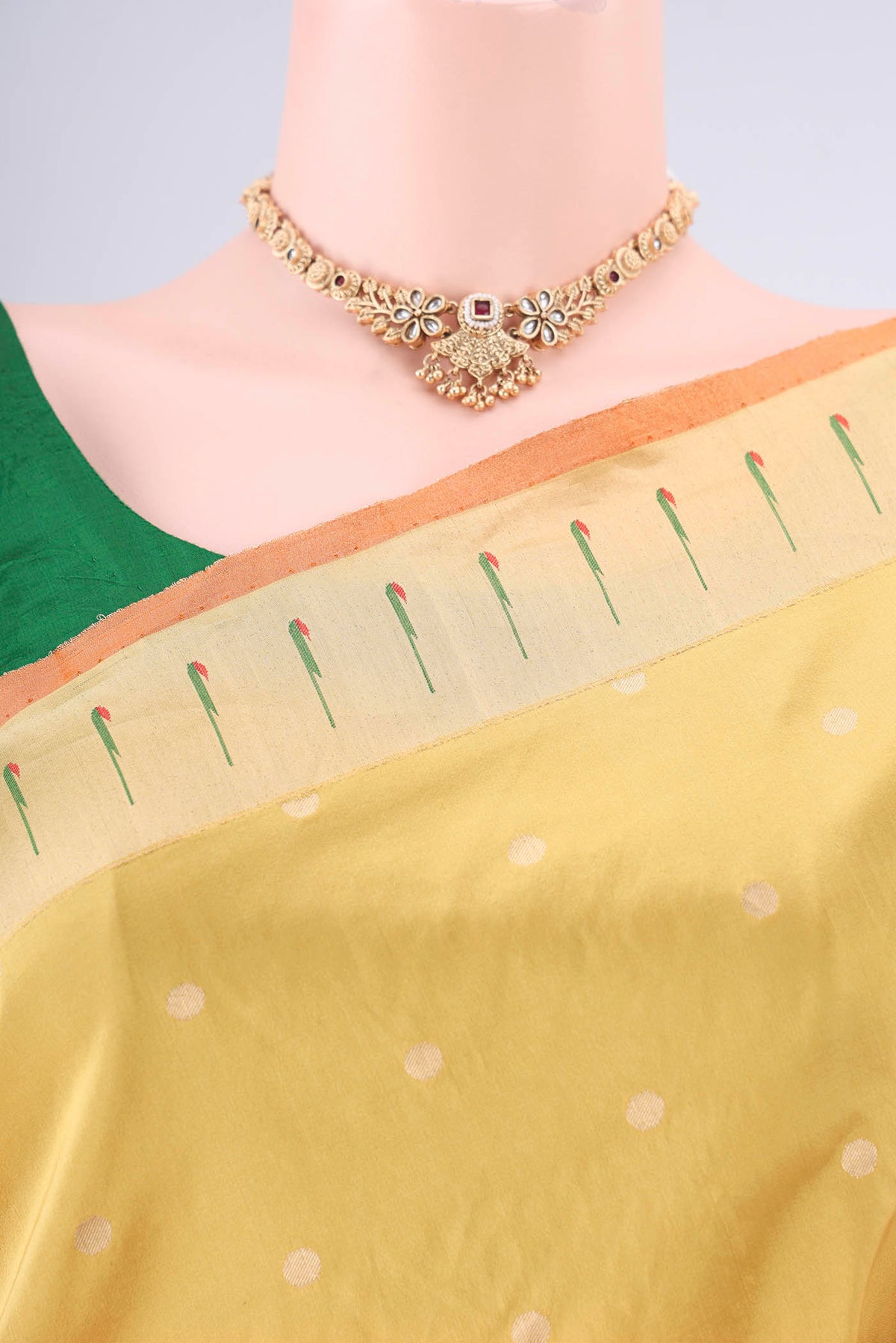 Border image of Pure Silk Yellow Banarasi Saree with Zari Butta on the body and Zari Border. 