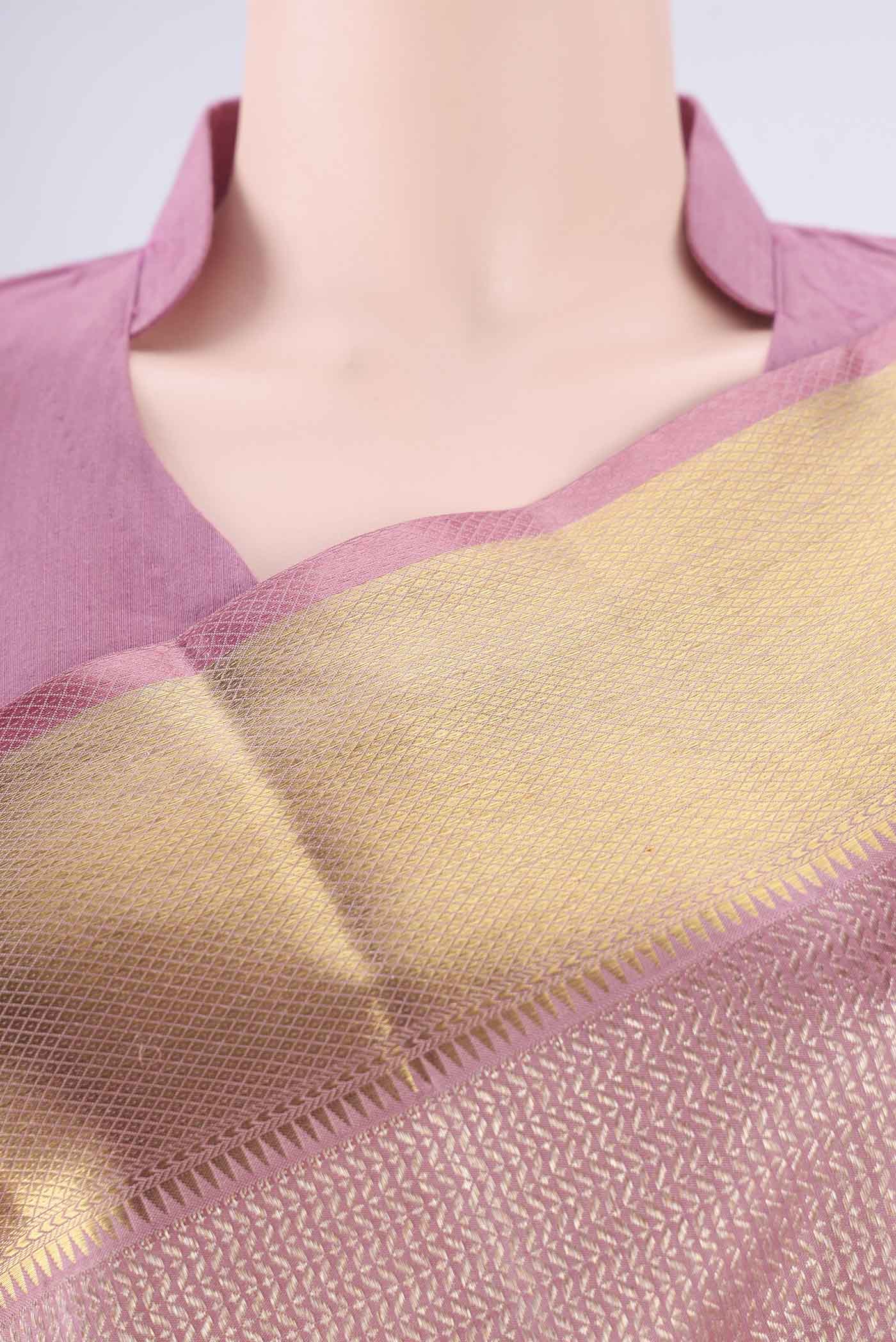 Border image of Rose Gold Kanchipuram Silk Saree with Zari Brocade on the body and Zari Border. 