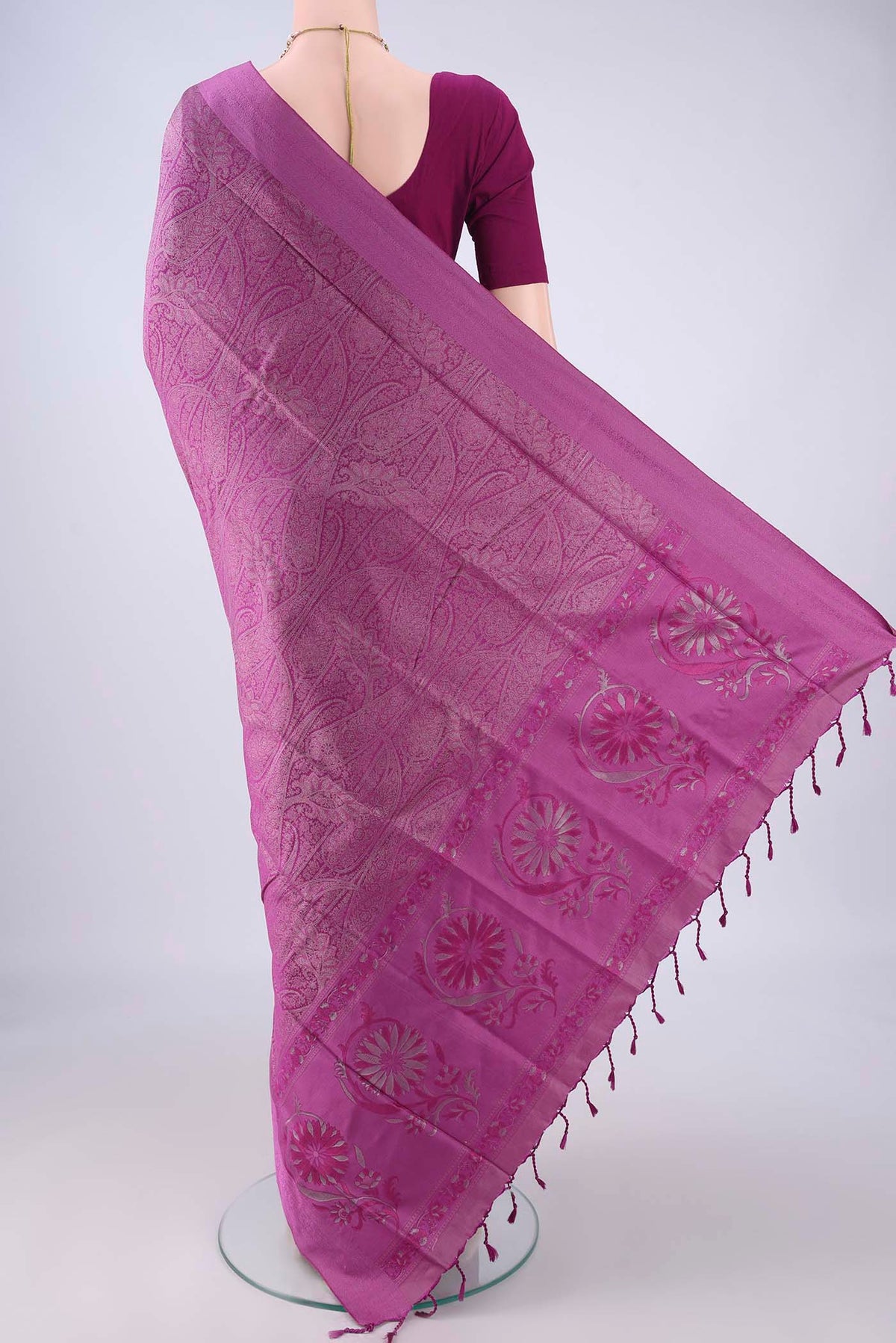 Flat view of Purple Soft Silk Saree with Jacquard design on the body and Thread Border. 