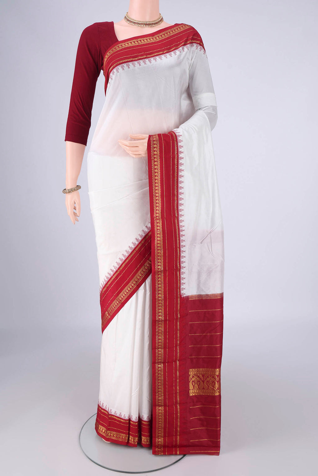 White Bangalore Silk - kadyal Saree with Plain Body and Plain Border.  displayed on a mannequin
