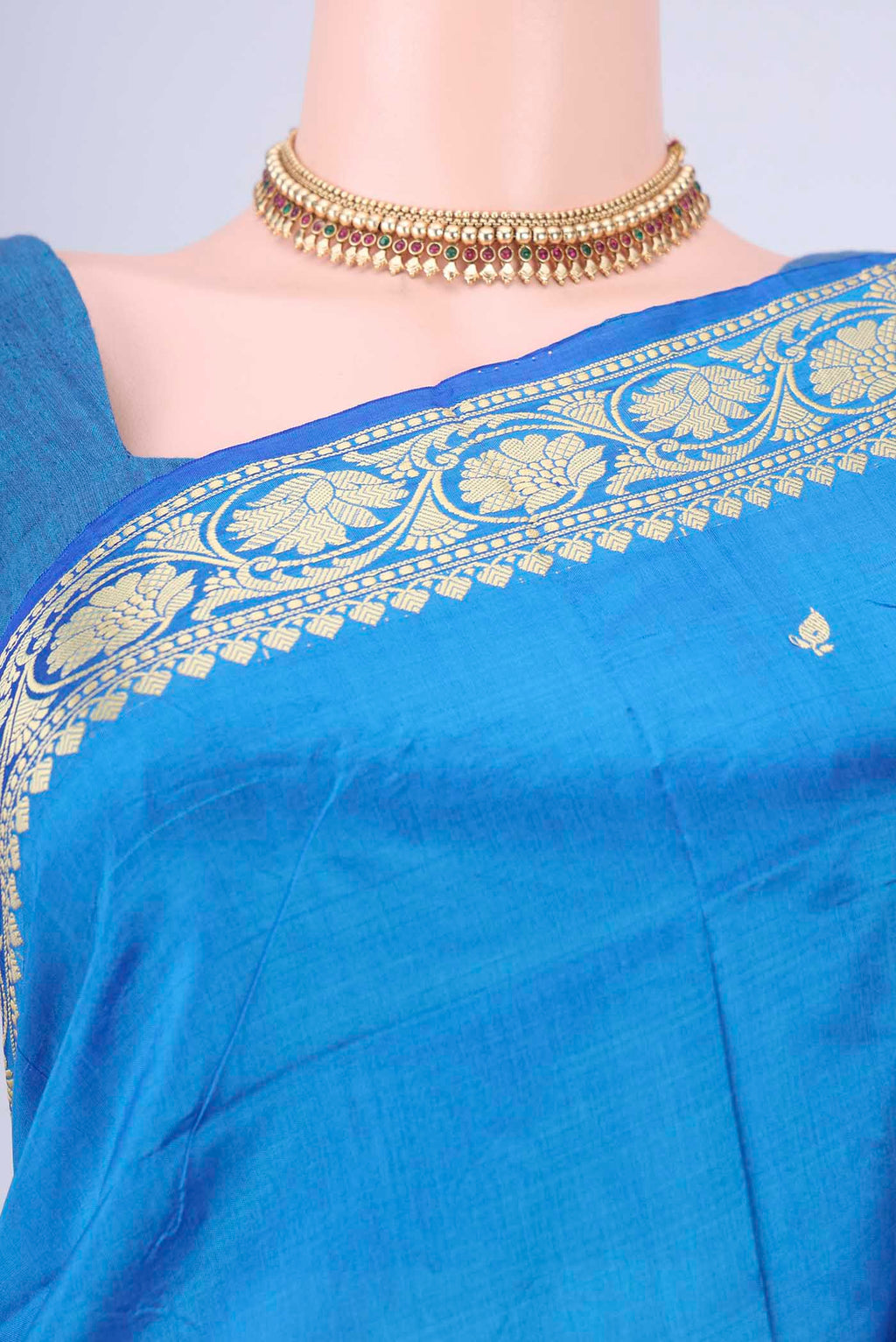 Border image of Blue Banarasi Katan Silk Saree with Thread Butta on the body and Thread Border. 