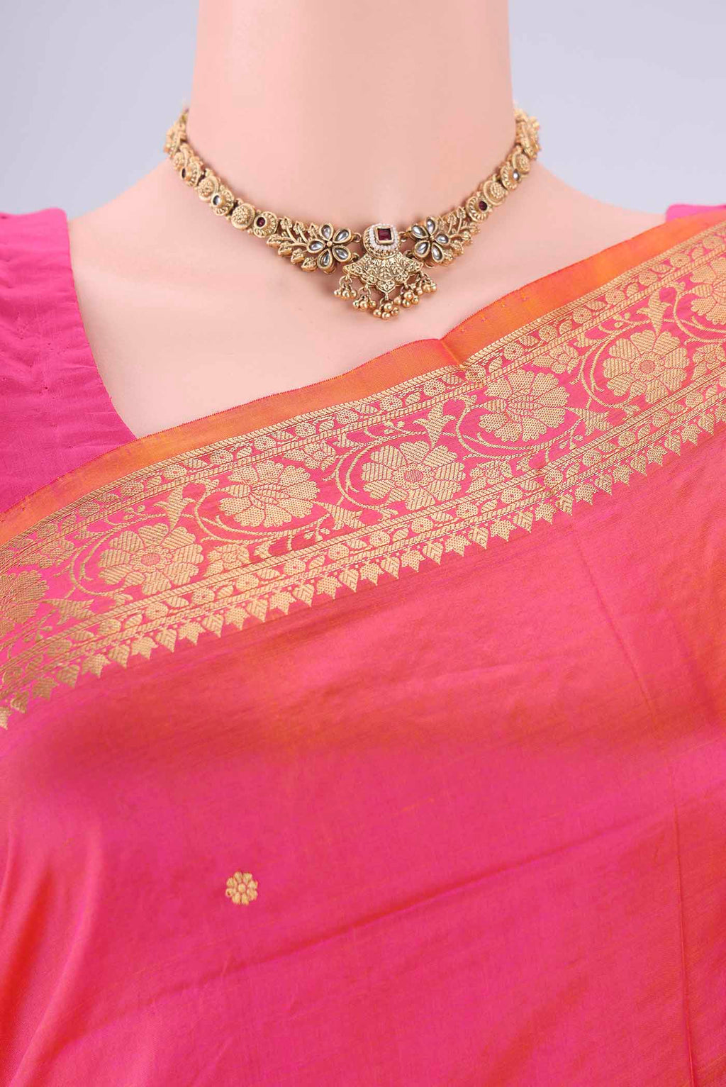 Border image of Peach Banarasi Katan Silk Saree with Zari Butta on the body and Zari Border. 