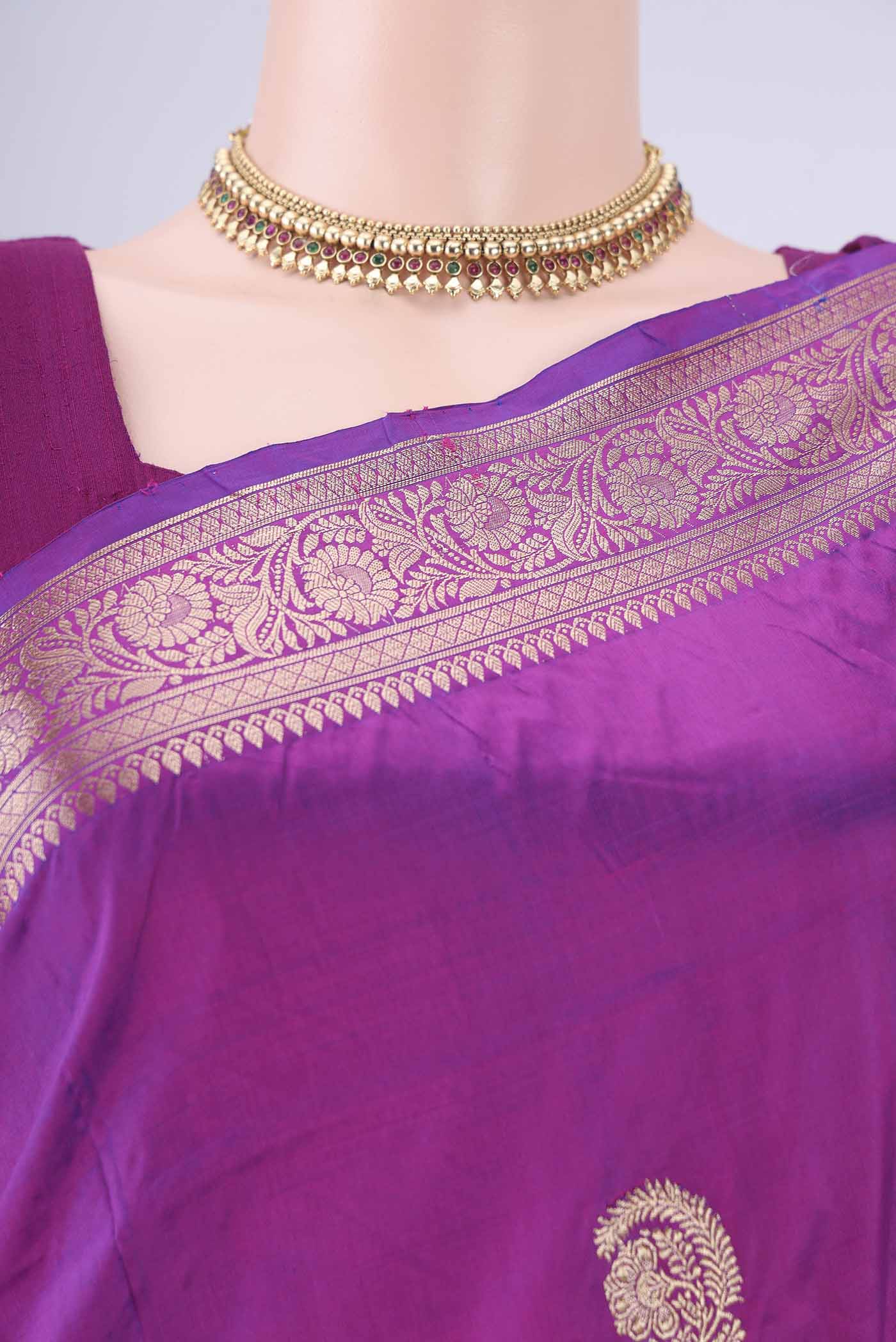 Border image of Magenta Dual Tone Banarasi Katan Silk Saree with Zari Butta on the body and Zari Border. 