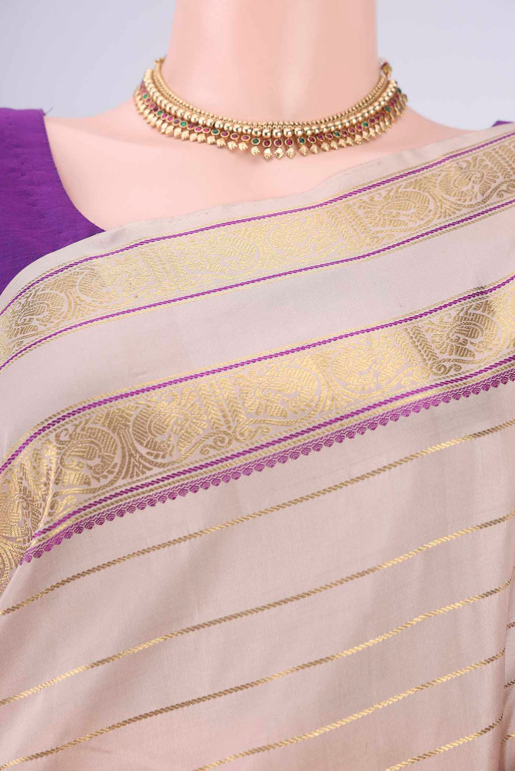 Border image of Beige Dual Tone Kanjivaram Silk Saree with Veldhari on the body and Zari And Thread Border. 