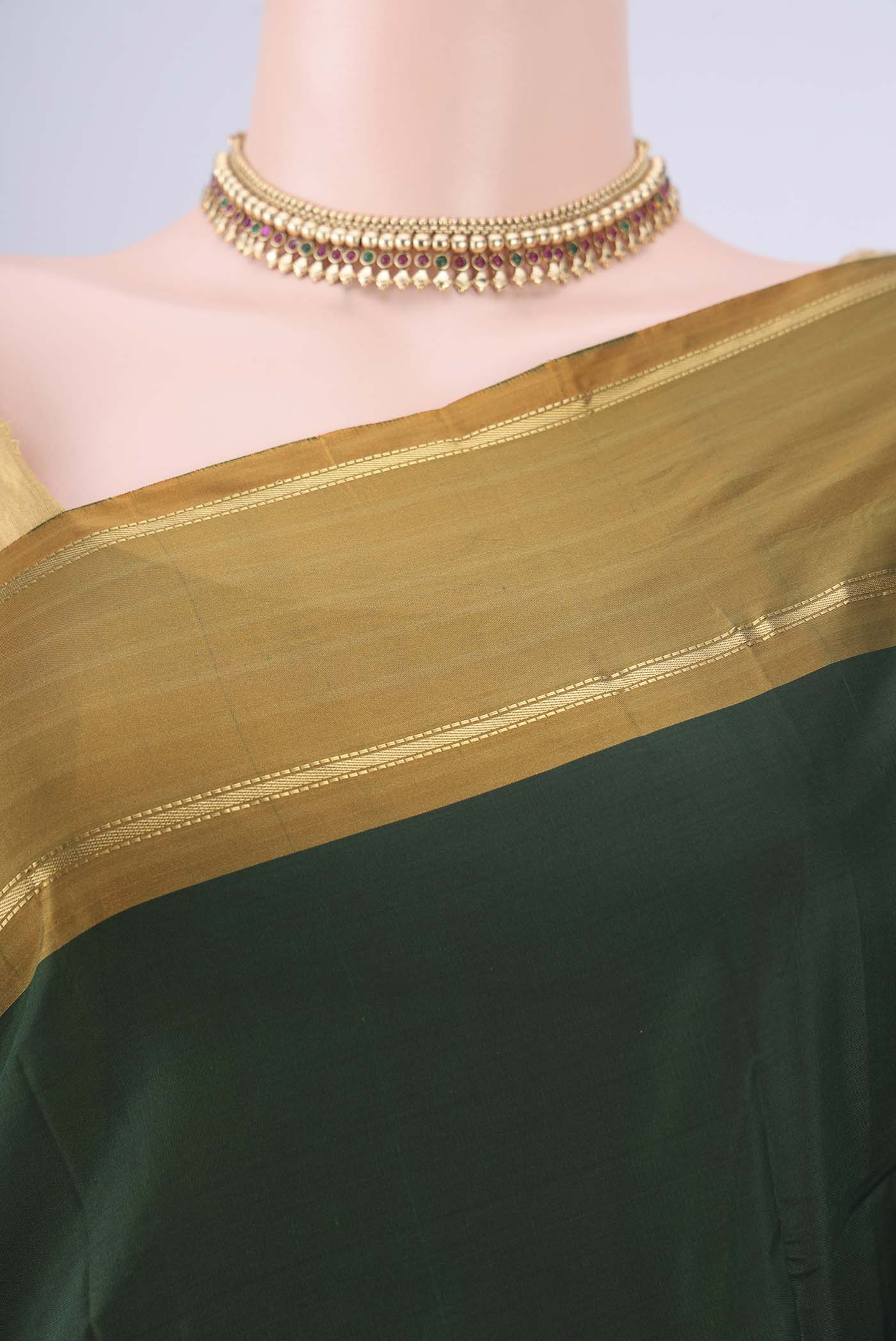 Border image of Bottle Green Blended Bangalore Silk Saree with Plain Body and Plain Border. 